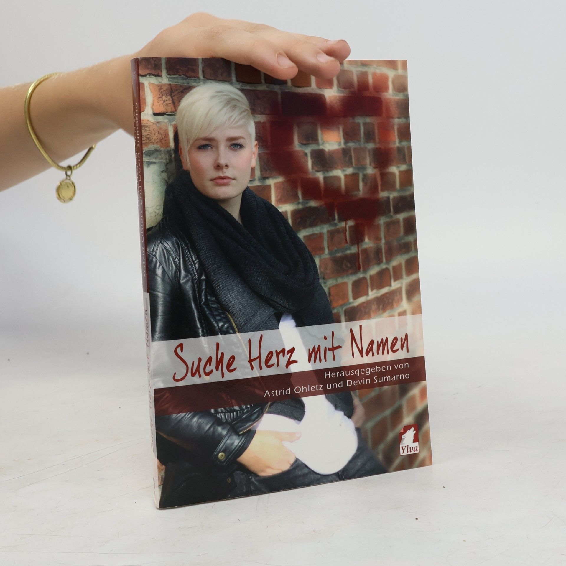 Devin Sumarno Suche Herz mit Namen