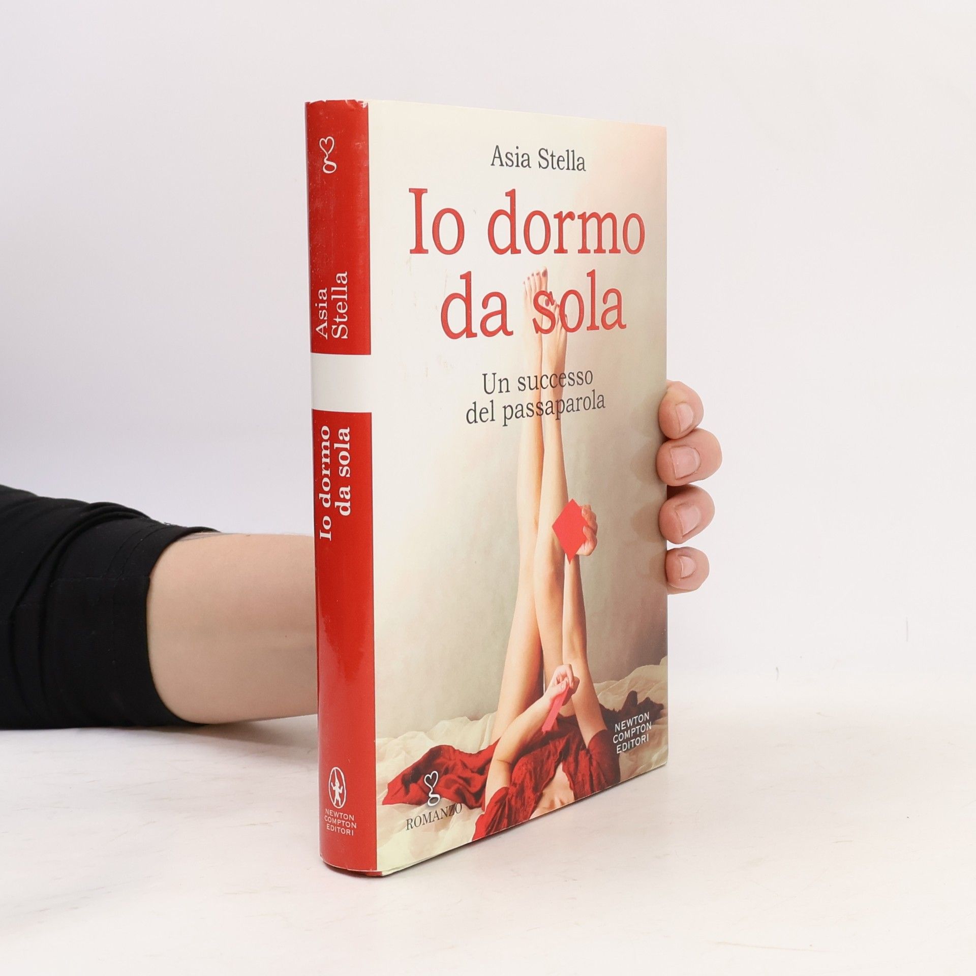Asia Stella Io dormo da sola