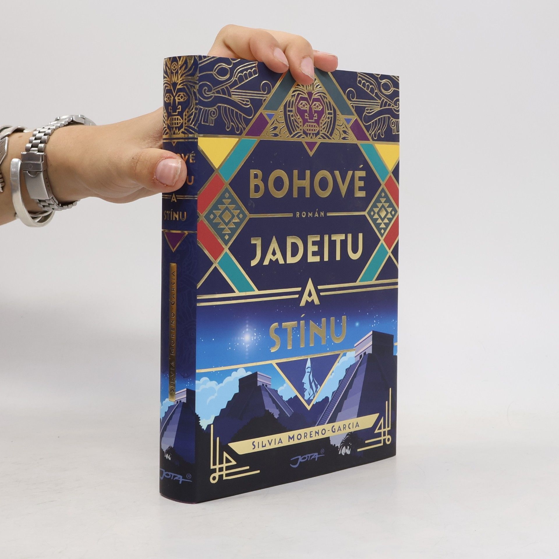 Silvia Moreno-Garcia Bohové jadeitu a stínu