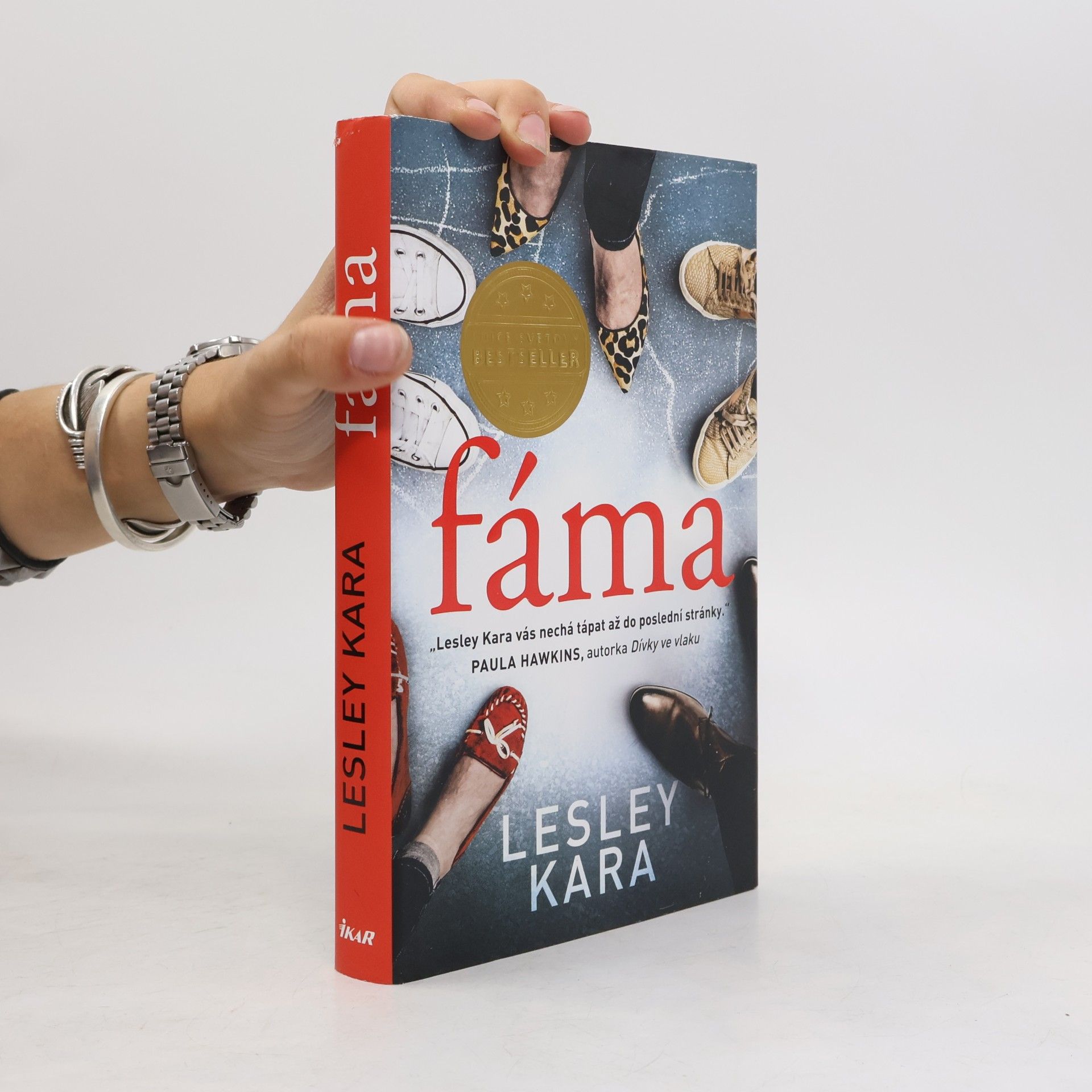 Lesley Kara Fáma