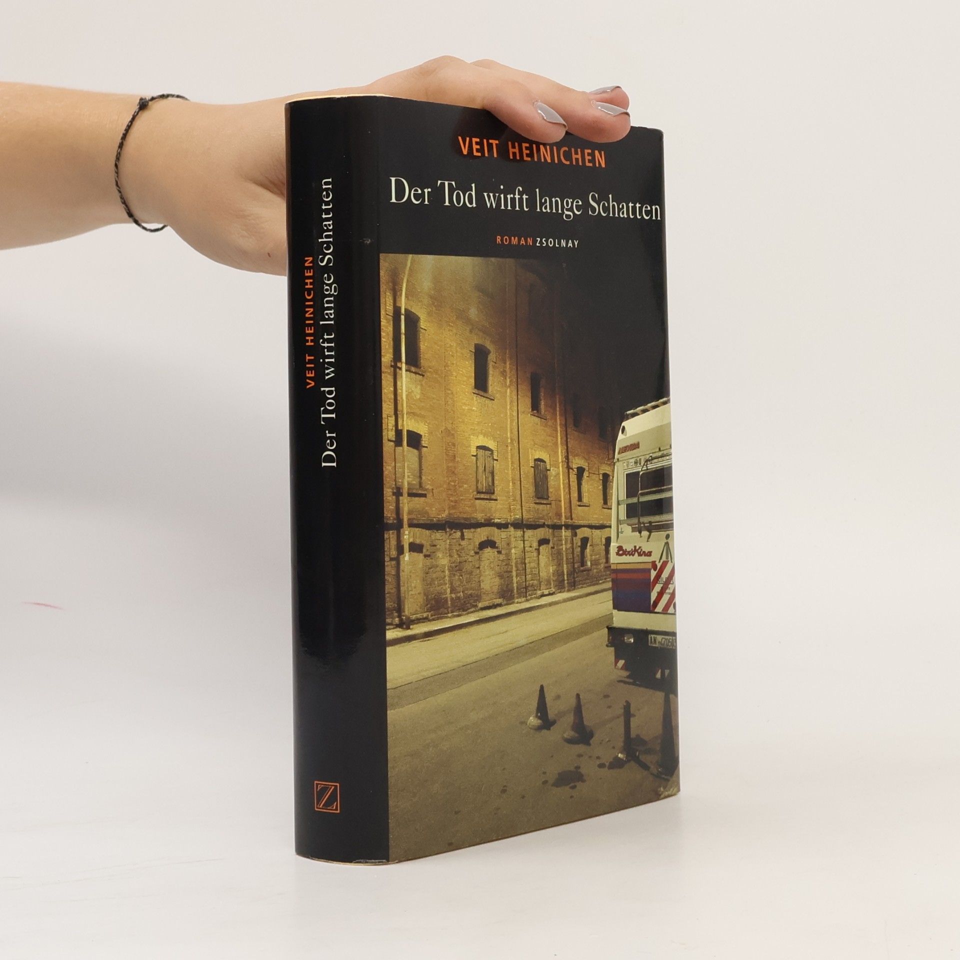 Veit Heinichen Der Tod wirft lange Schatten