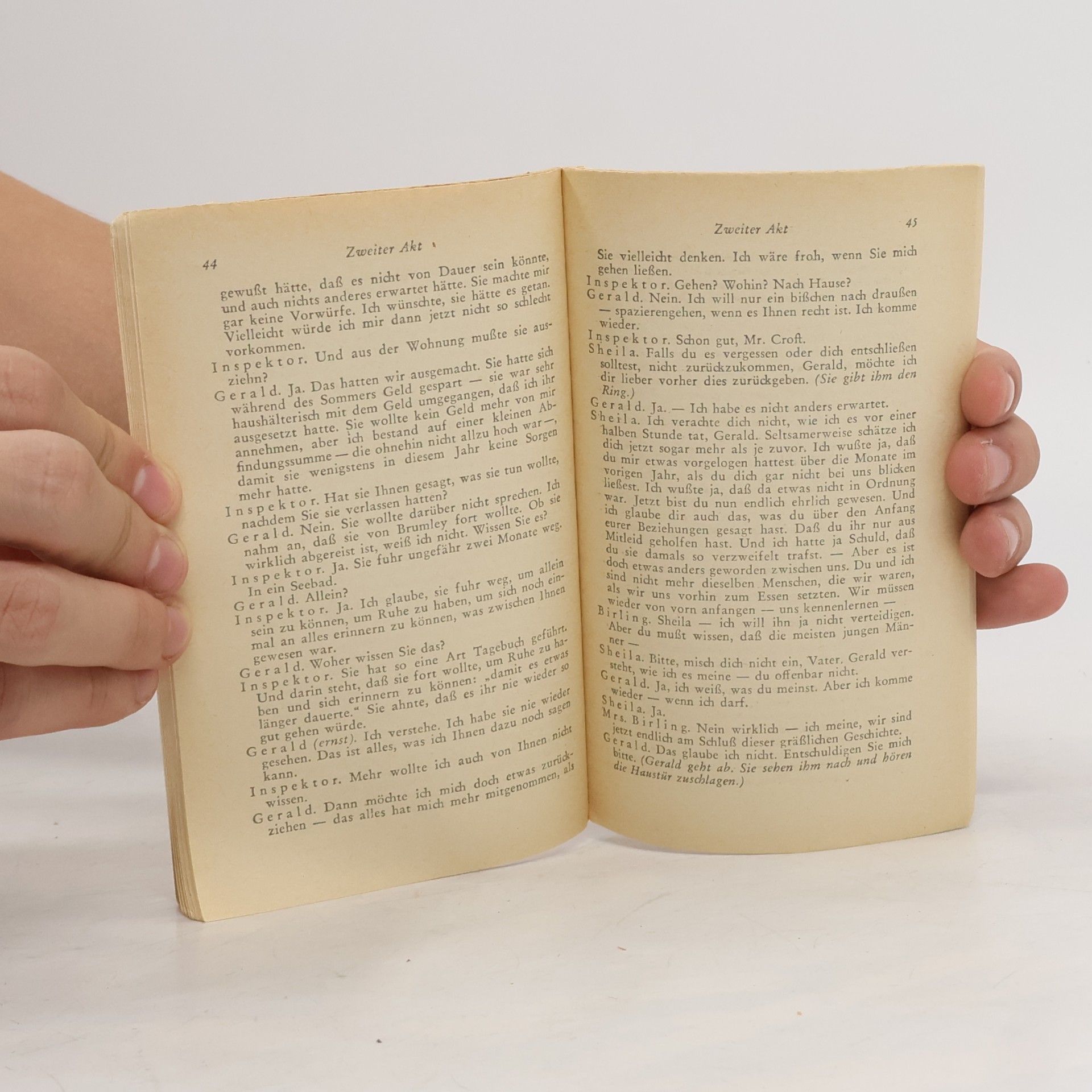 John Priestley Ein Inspektor kommt