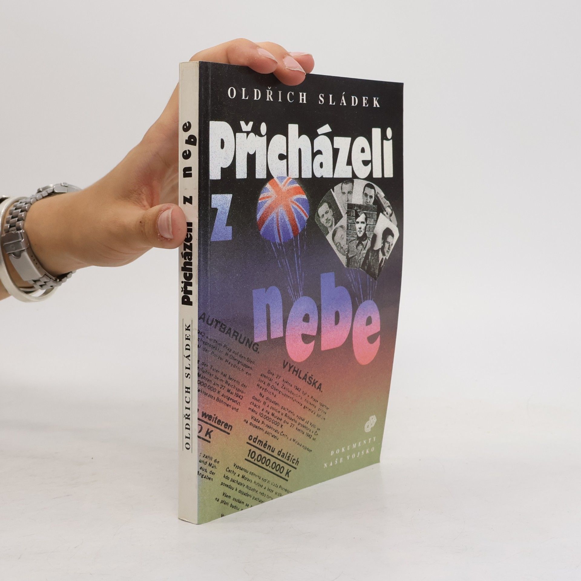 Přicházeli z nebe