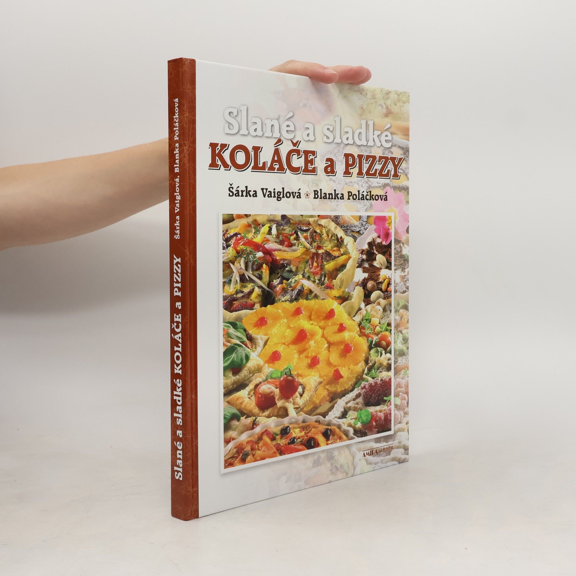 Slané a sladké koláče a pizzy