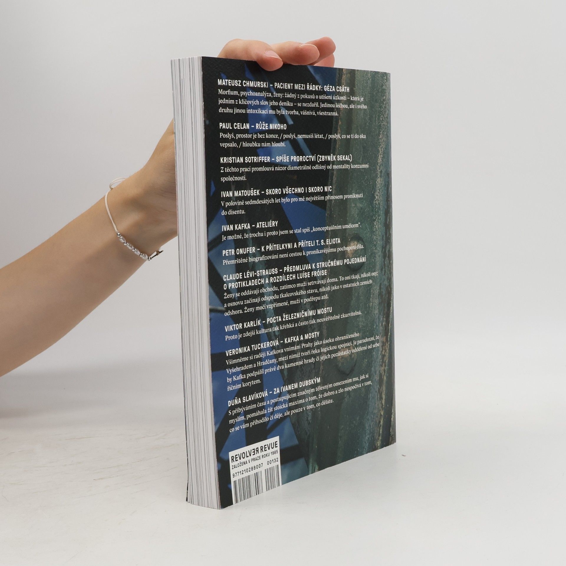 Various authors Revolver Revue 132