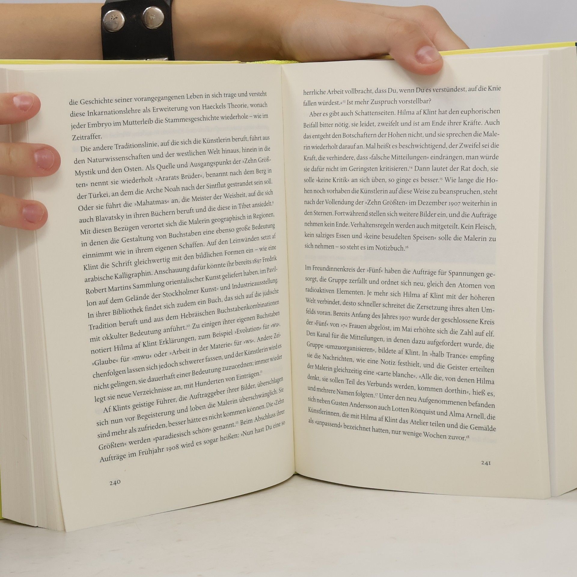 Julia Voss Hilma af Klint: Biographie