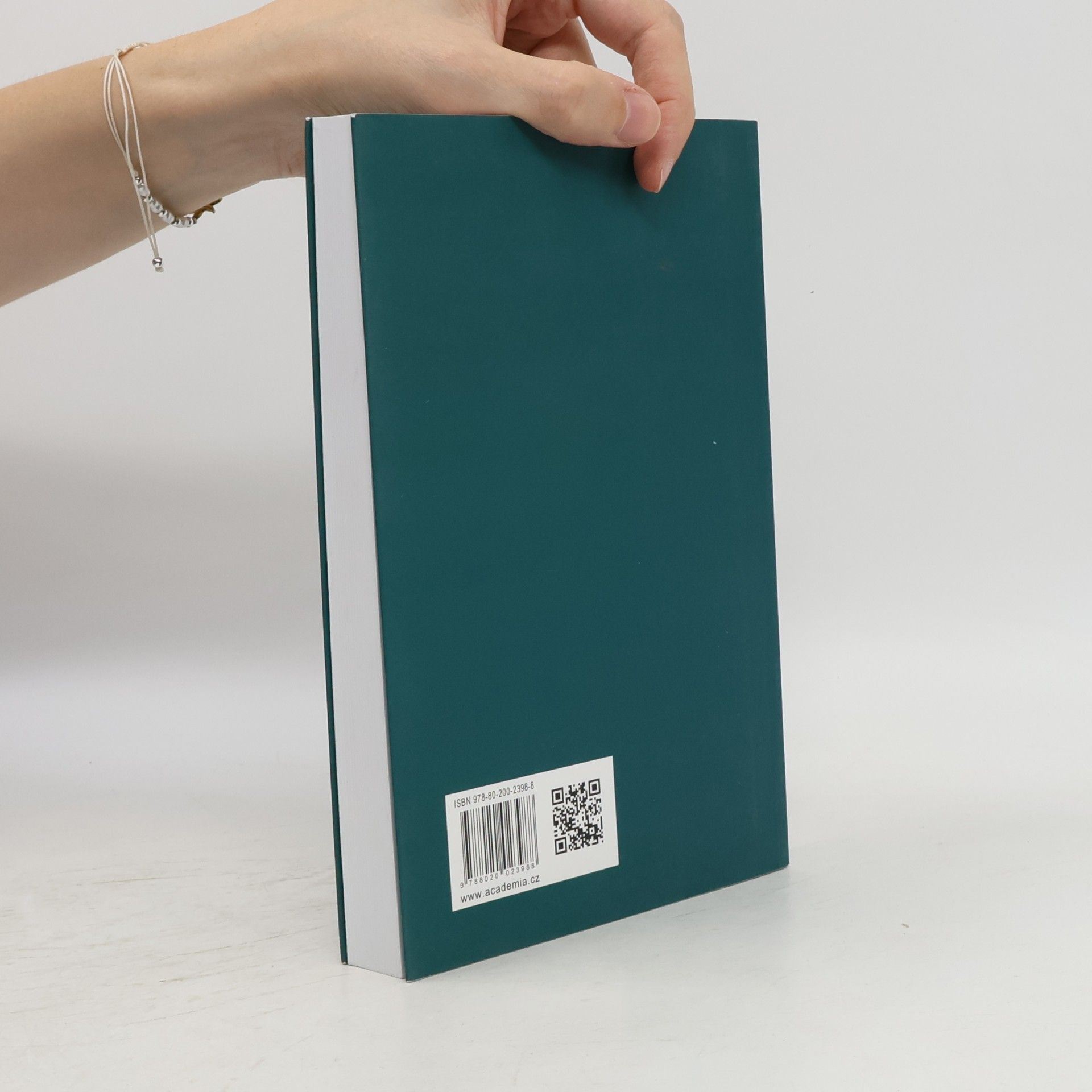 Lenka Pořízková Přátelský podvod. Mystifikace (nejen) v české literatuře 20. století