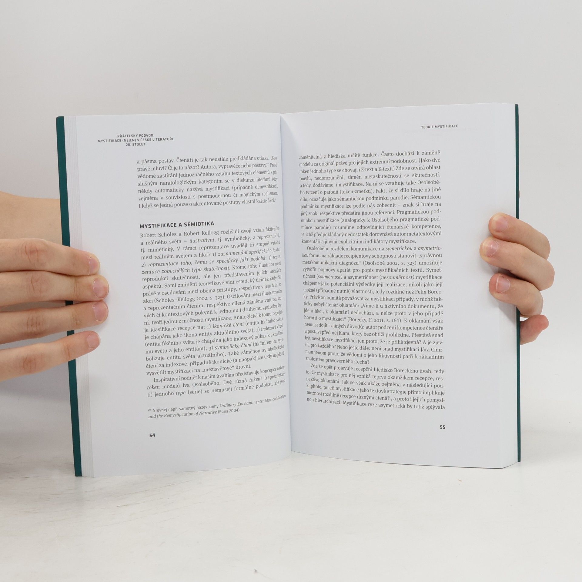 Lenka Pořízková Přátelský podvod. Mystifikace (nejen) v české literatuře 20. století