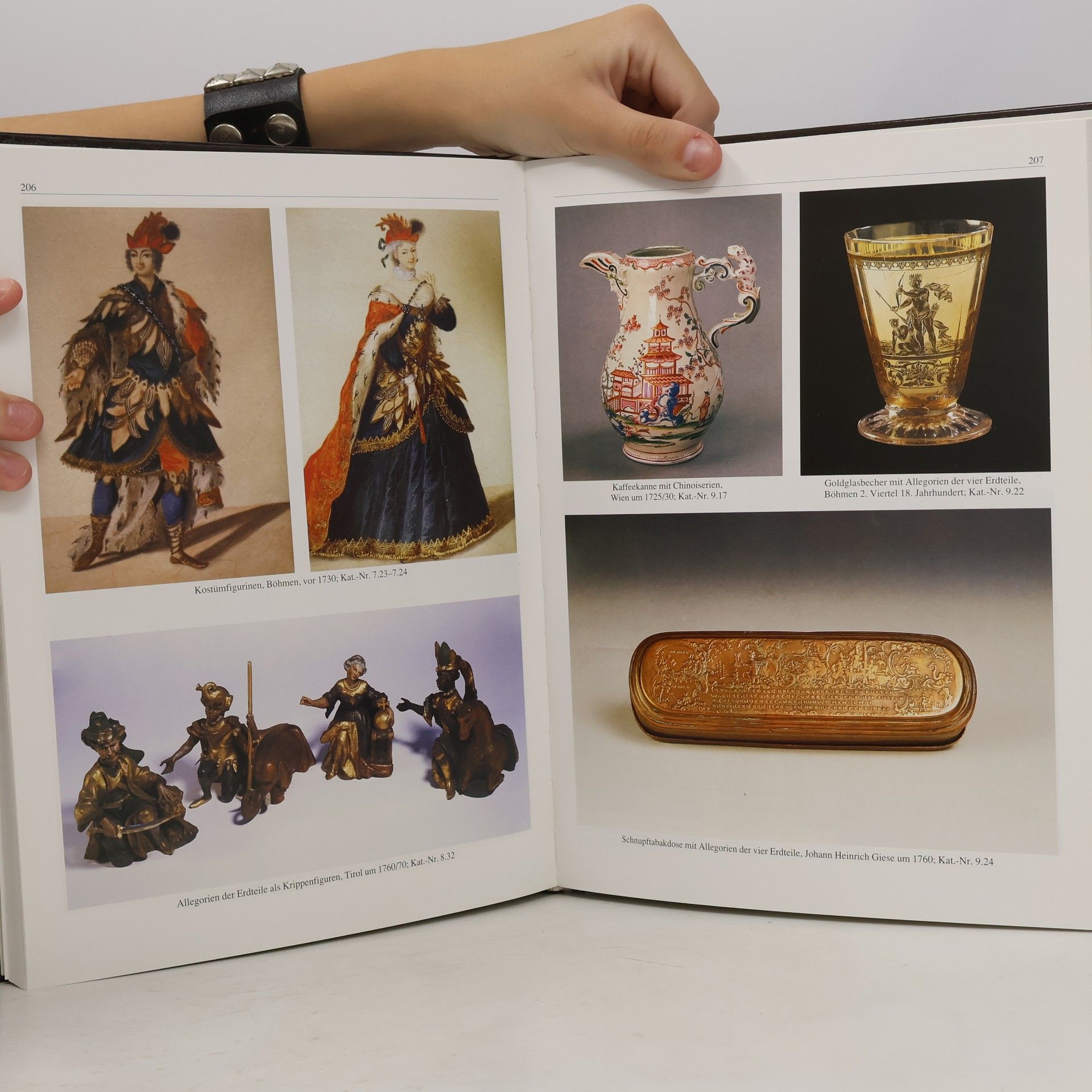 Friedrich Polleroß Federschmuck und Kaiserkrone