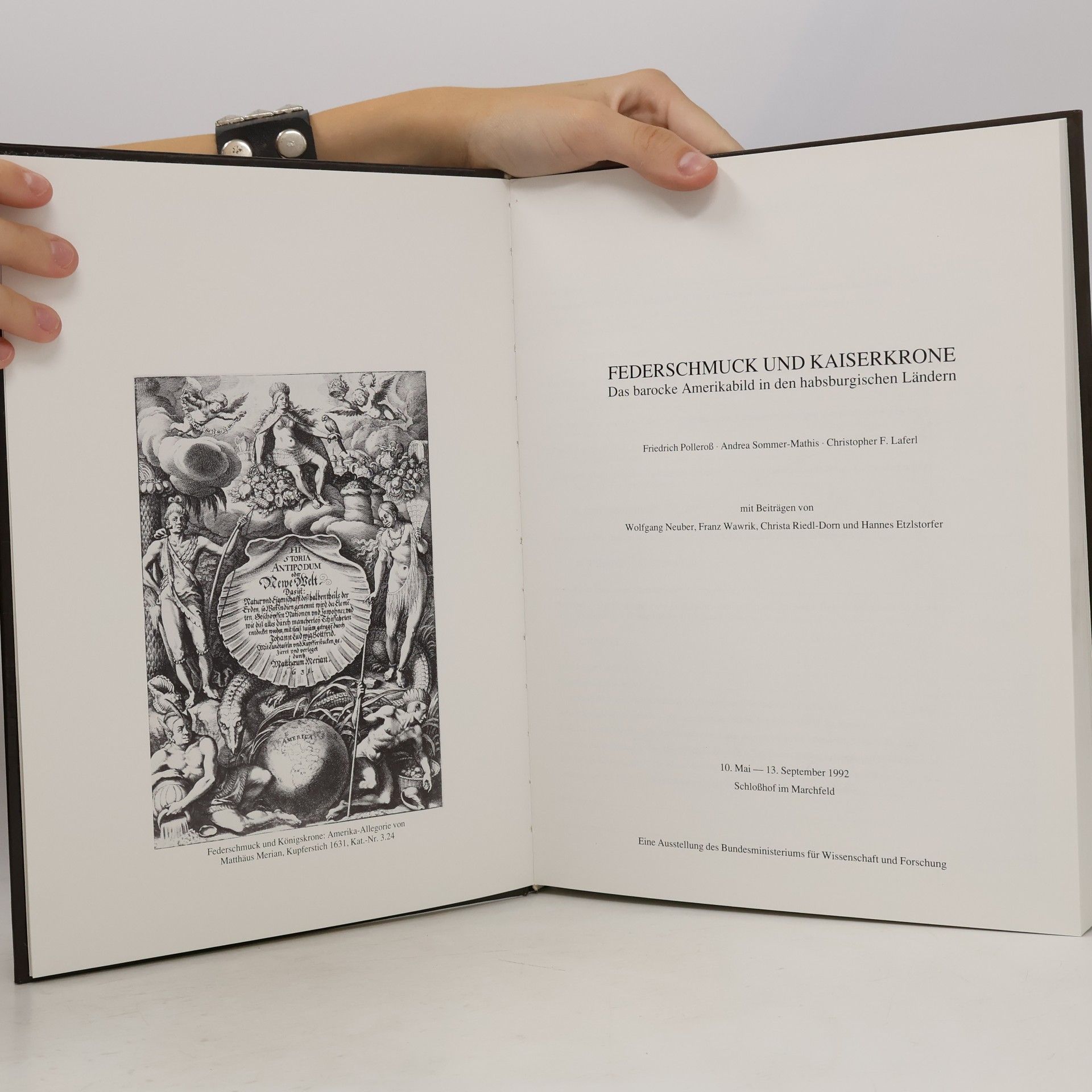 Friedrich Polleroß Federschmuck und Kaiserkrone