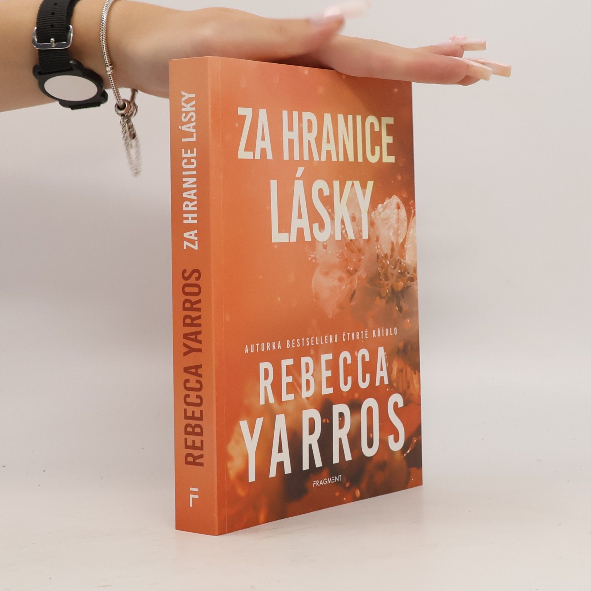 Rebecca Yarros Za hranice lásky