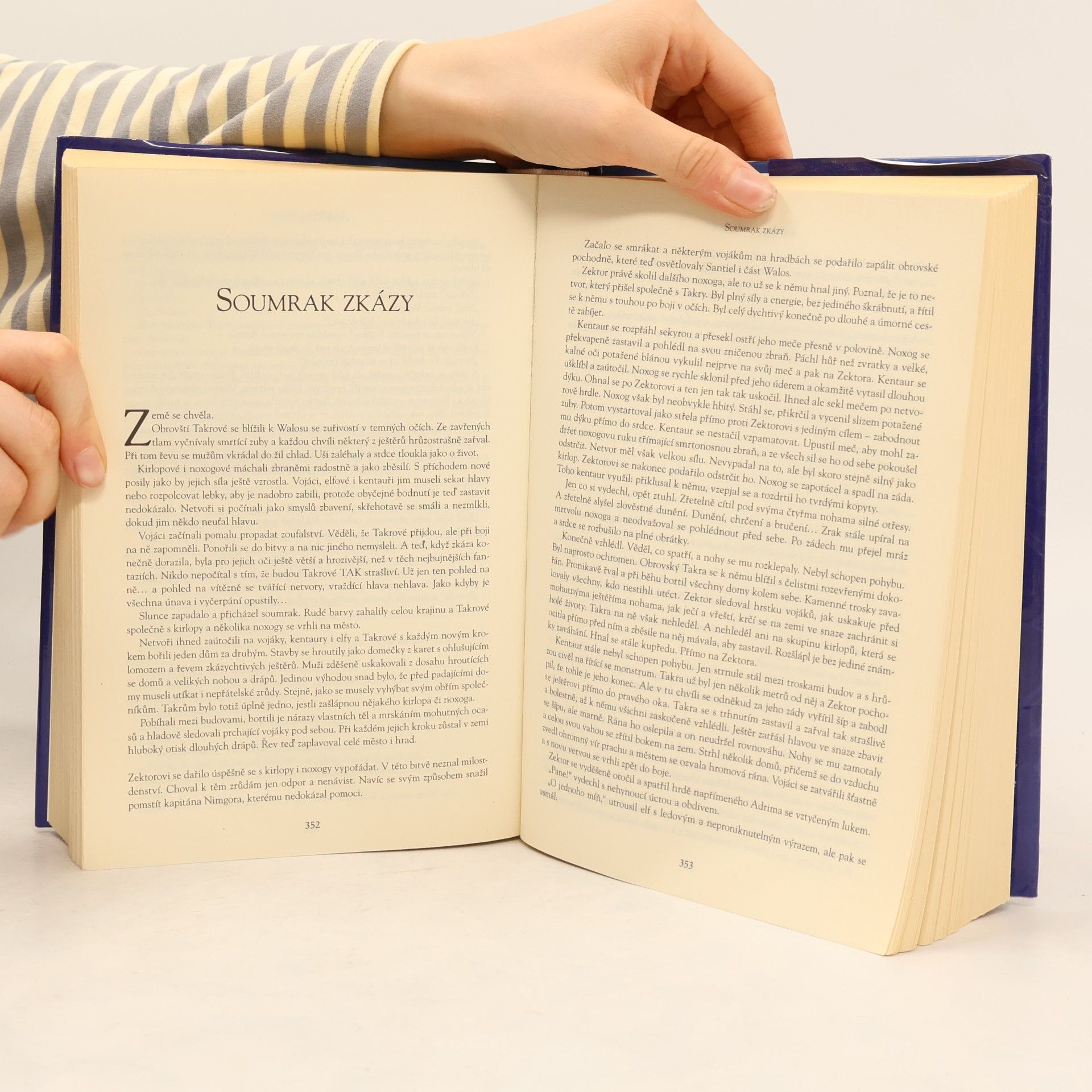 Michaela Burdová Poselství jednorožců. Strážci dobra. Zrádné hory Dragor. Záchrana Lilandgarie. 1. - 3. díl