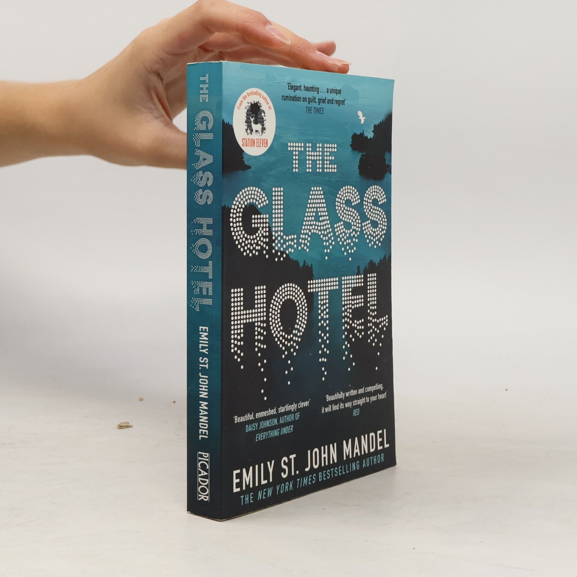 Emily St. John Mandel The Glass Hotel