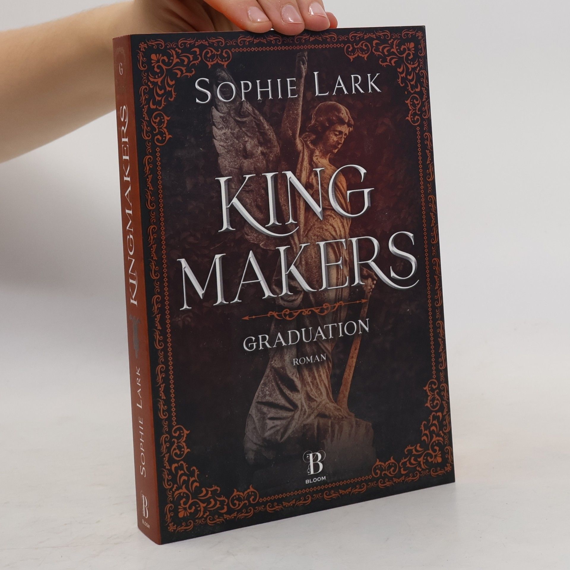 Sophie Lark Kingmakers. Graduation