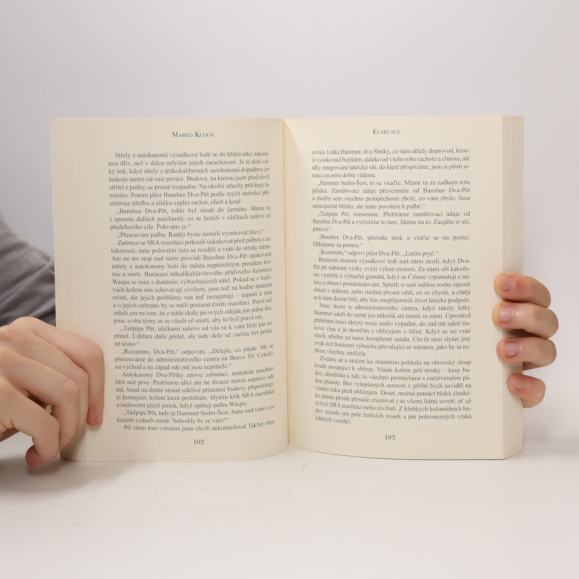 Marko Kloos První linie. Evakuace