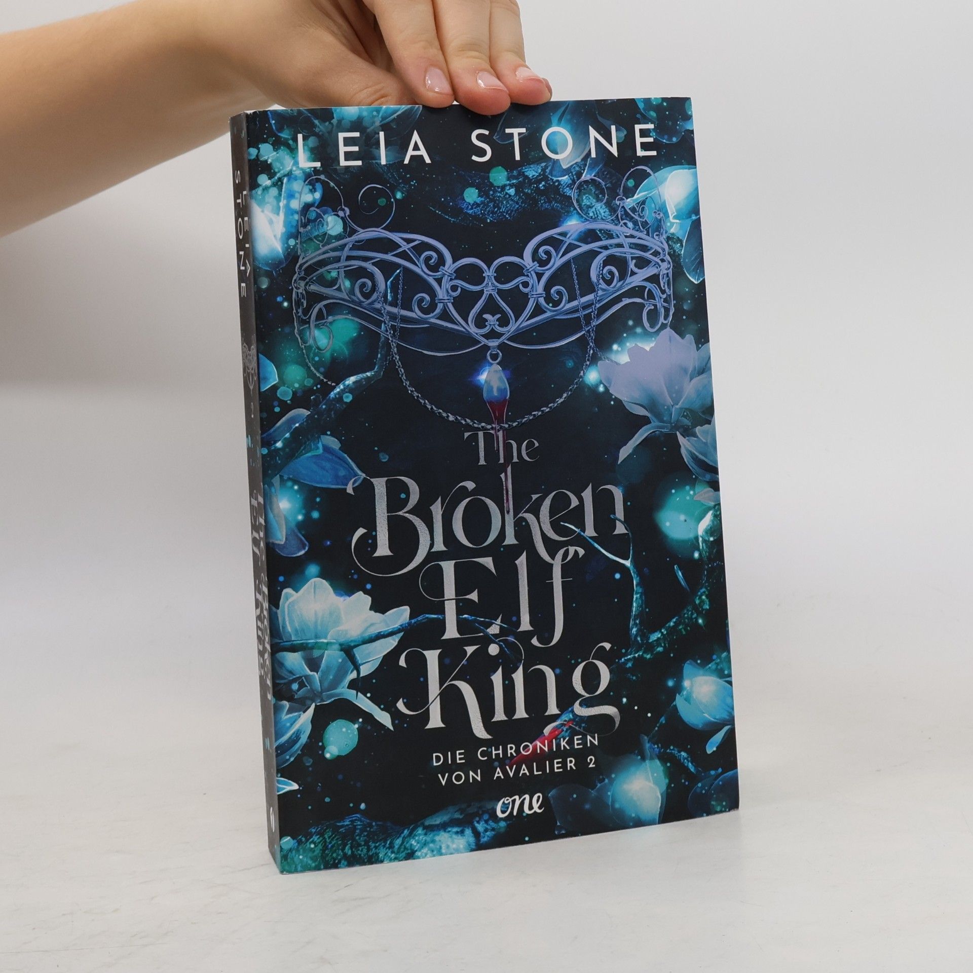 Leia Stone The Broken Elf King / Die Chroniken von Avalier Bd.2