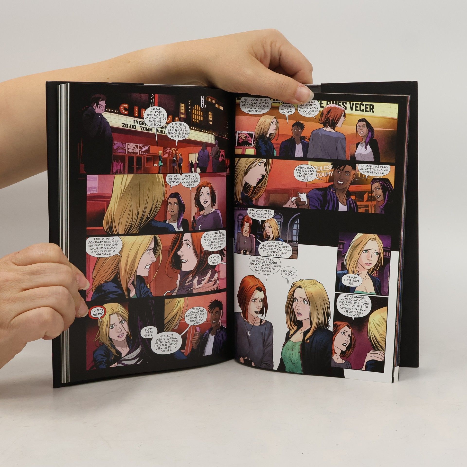 Jordie Bellaire Buffy, přemožitelka upírů. Kniha první, Střední je peklo