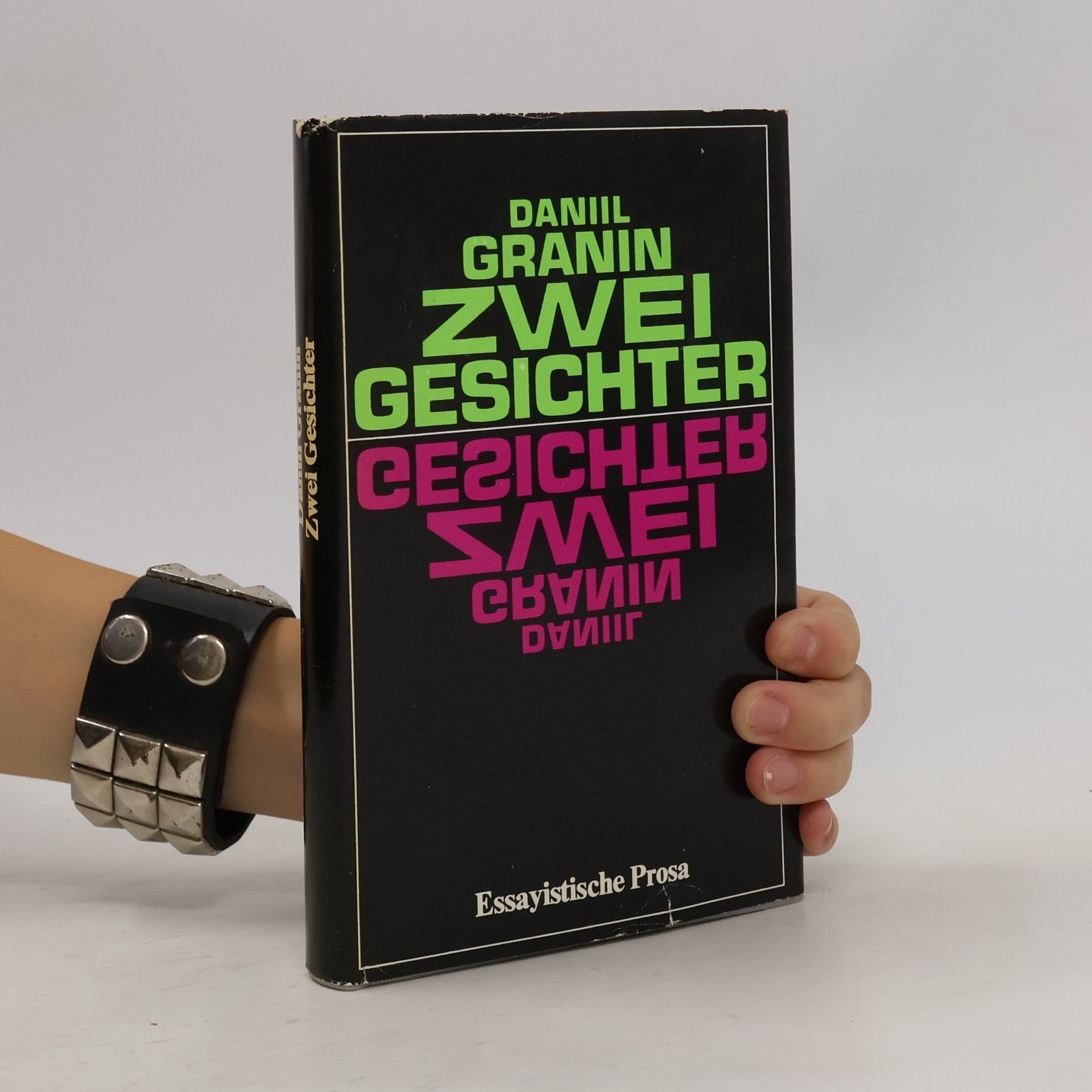 Zwei Gesichter