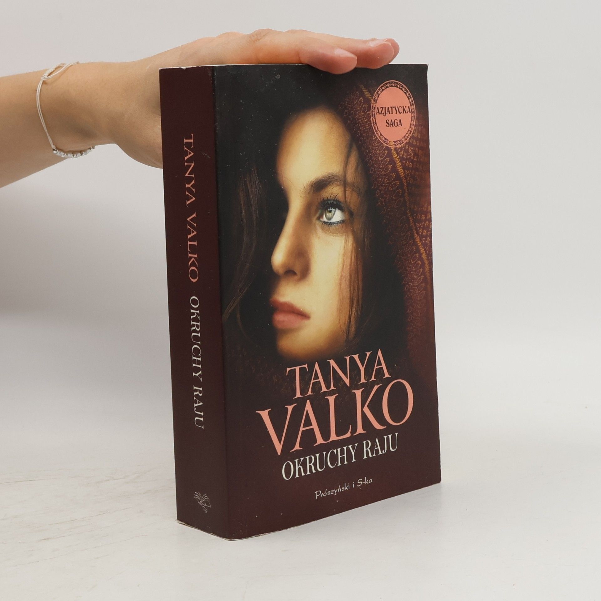 Tanya Valko Okruchy raju
