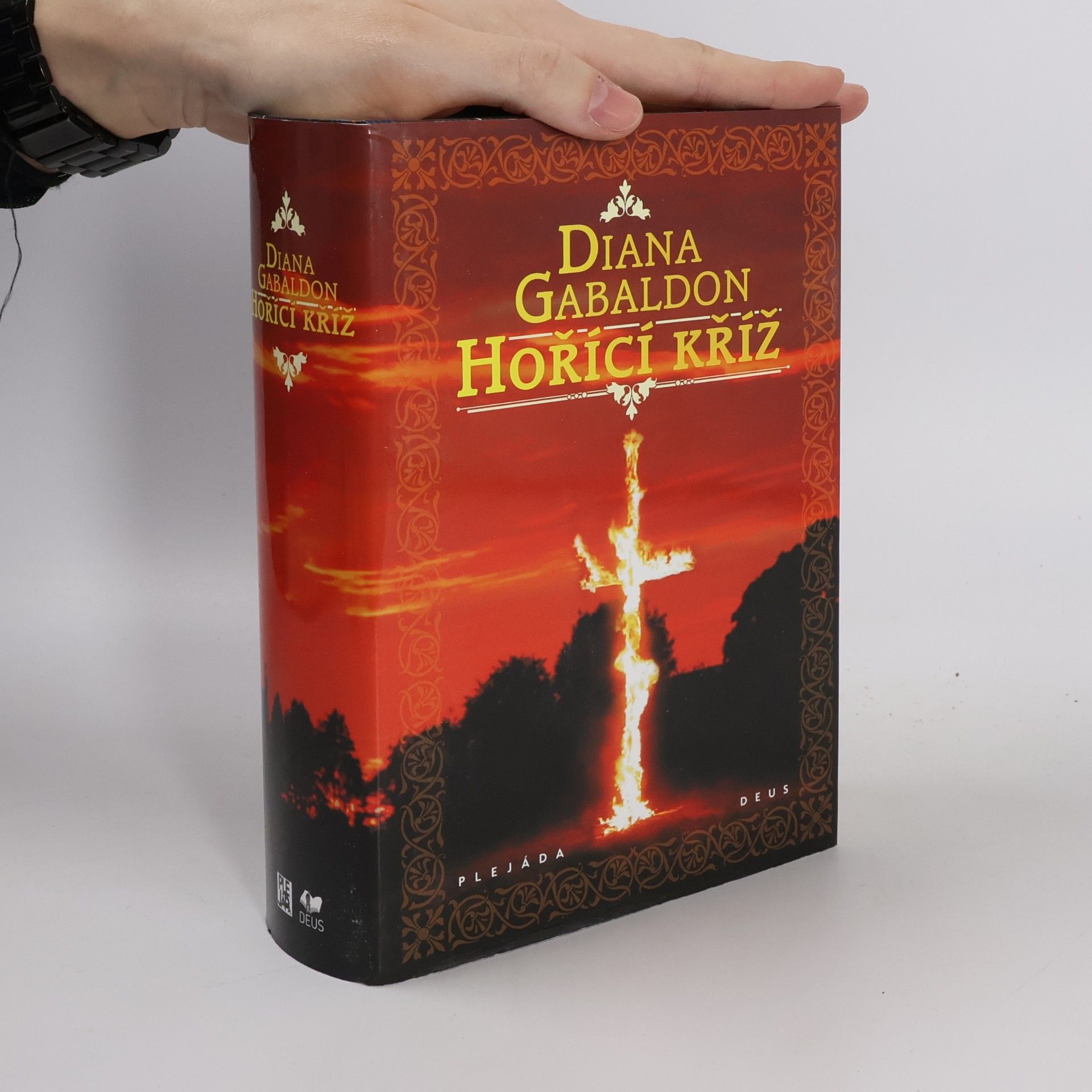 Diana Gabaldon Hořící kříž