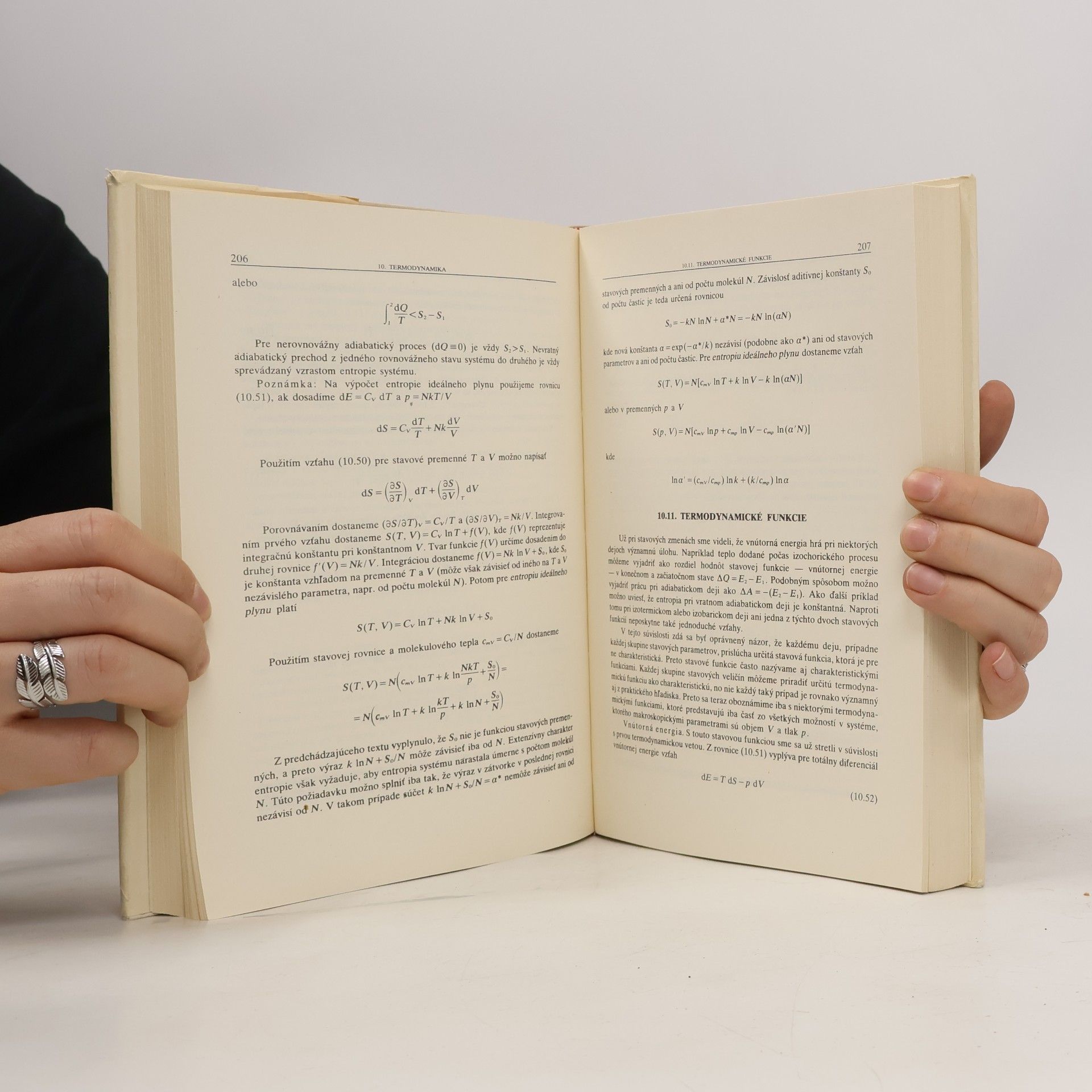 Various authors Všeobecná fyzika 1. Mechanika a molekulová fyzika
