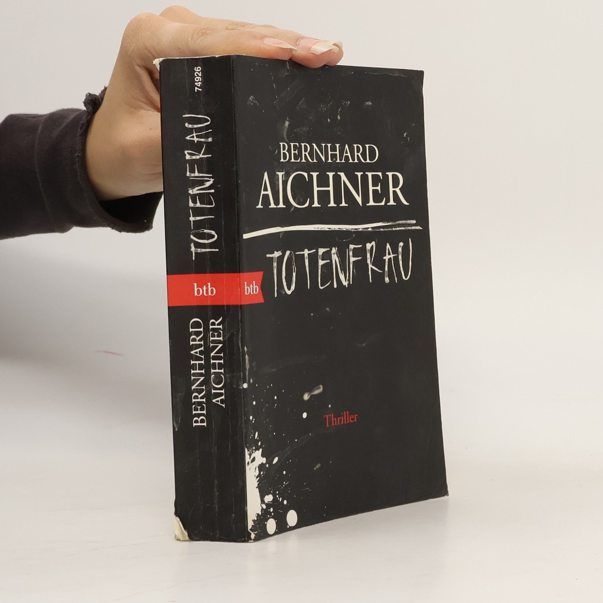 Bernhard Aichner Totenfrau