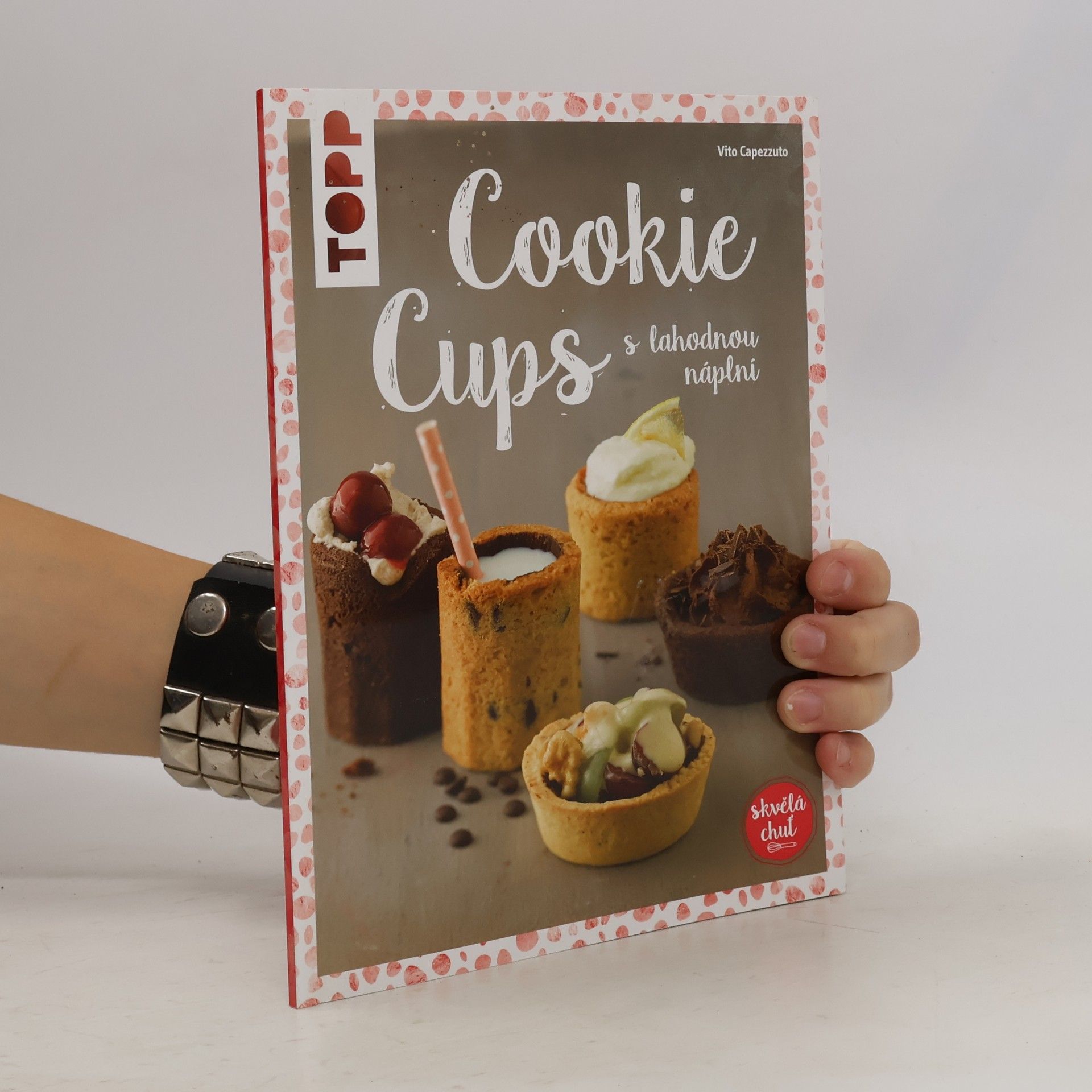 Vito Capezzuto TOPP Cookie cups s lahodnou náplní