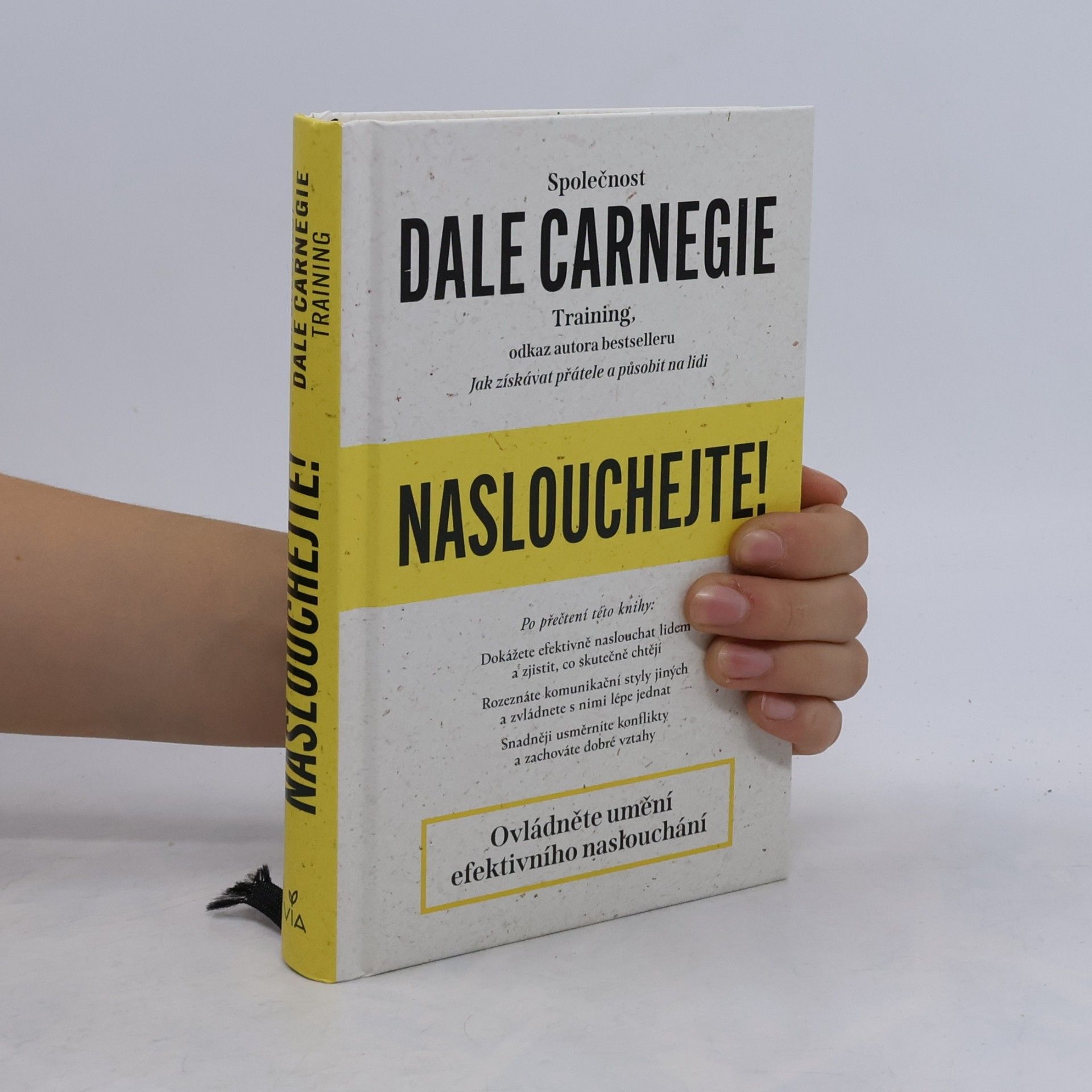 Naslouchejte!