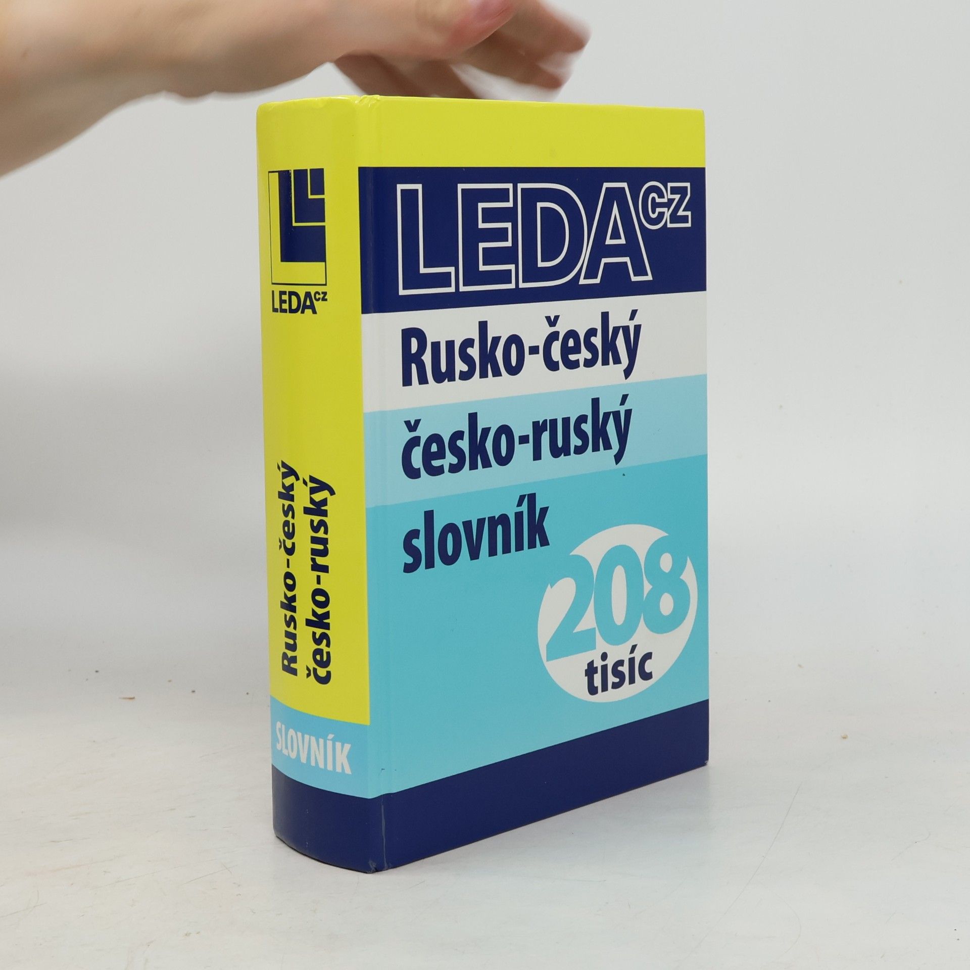 Various authors Rusko-český a česko-ruský slovník