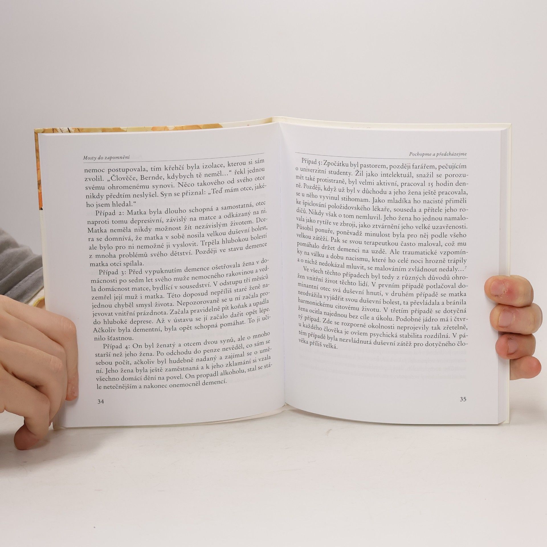 Autorenkollektiv Mosty do zapomnění : jak přistupovat k lidem nemocným demencí