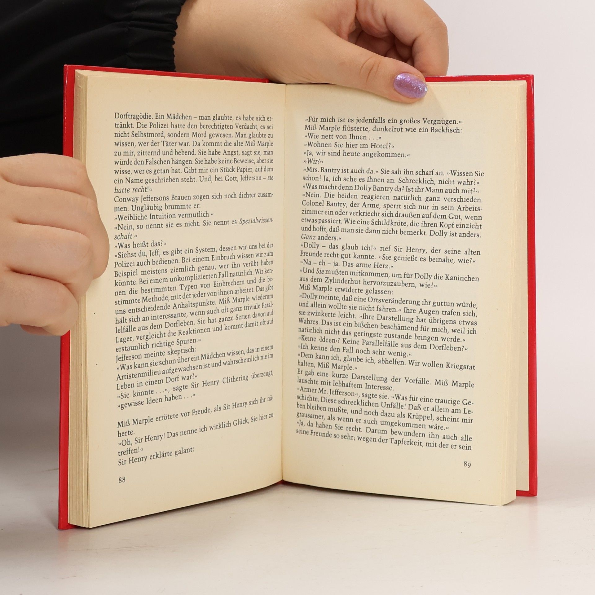 Agatha Christie Die Tote in der Bibliothek