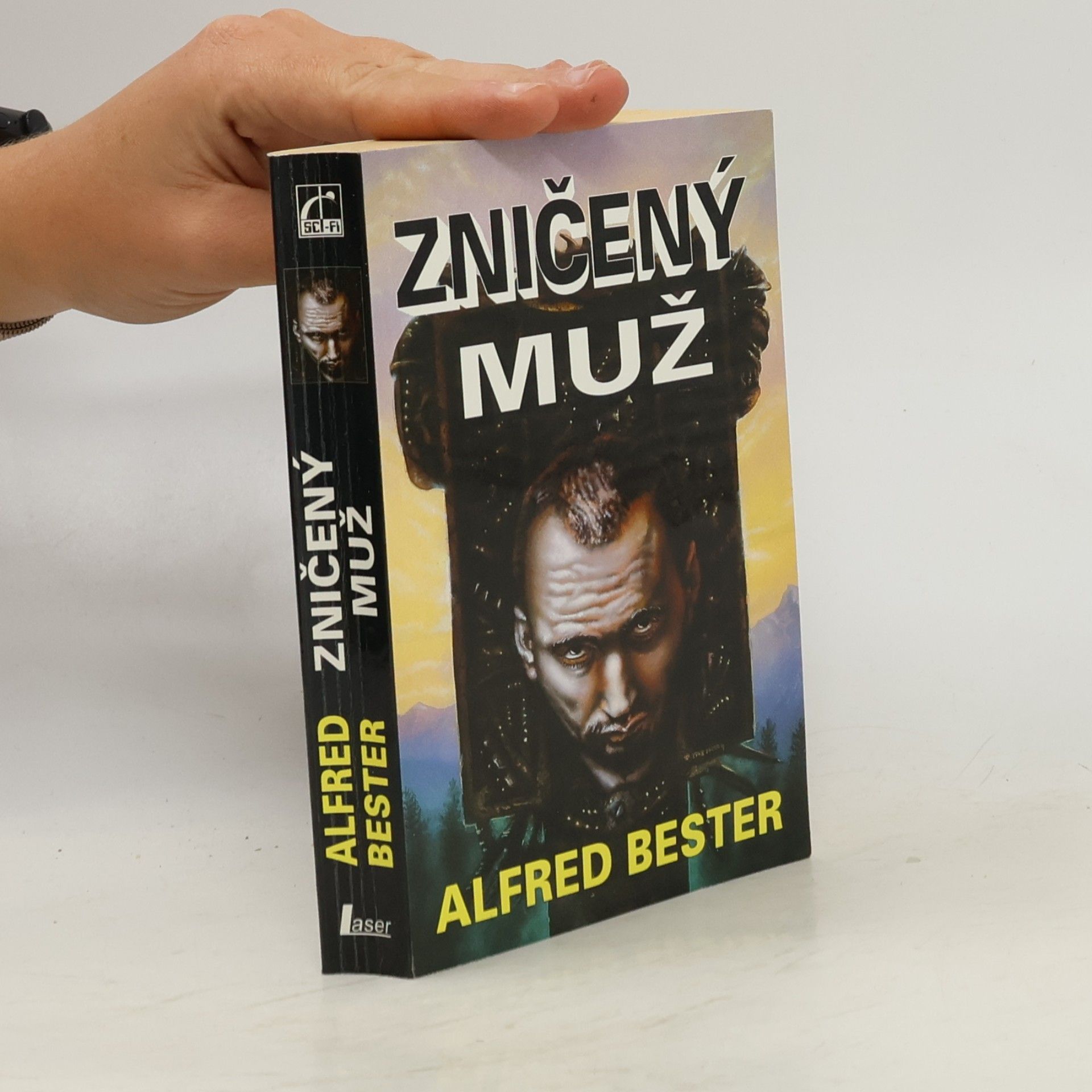 Alfred Bester Zničený muž