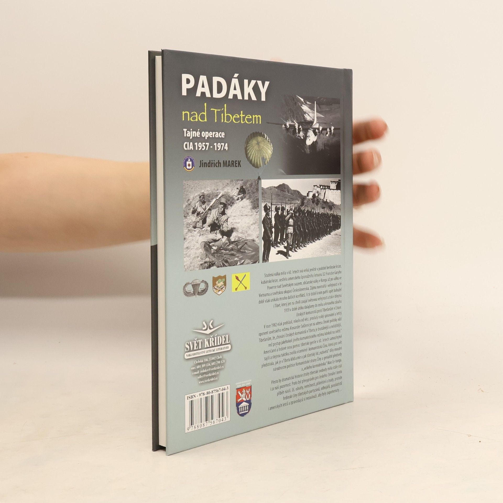 Jindřich Marek Padáky nad Tibetem