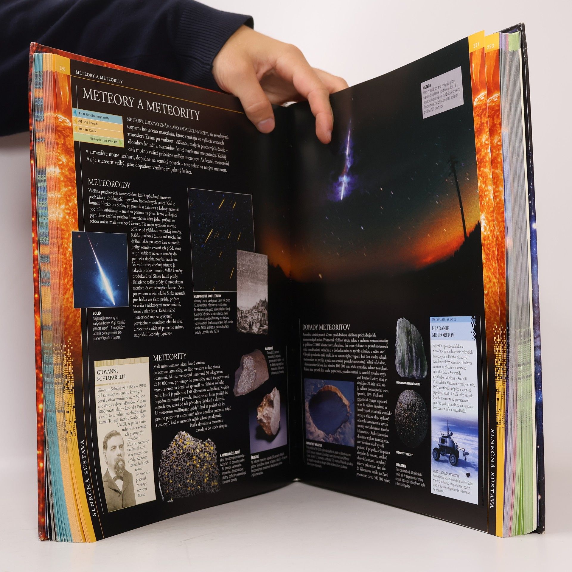 Martin Rees Vesmír