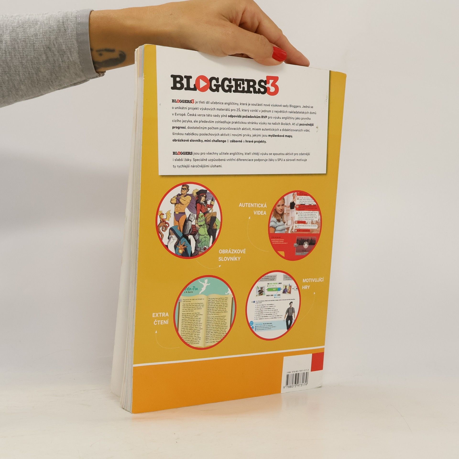 Zdeňka Španingerová Bloggers 3 : connected with the world of English. Učebnice