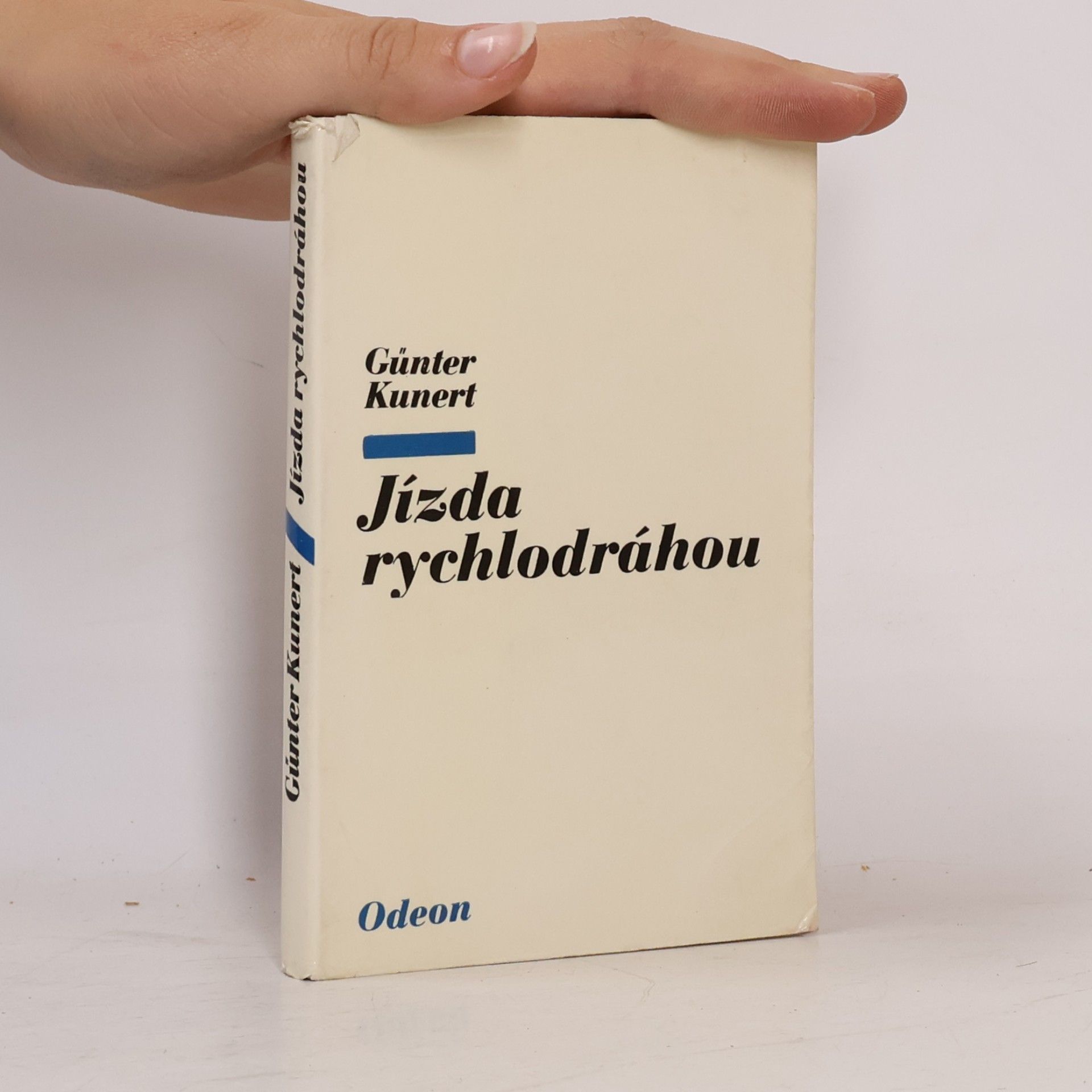 Günter Kunert Jízda rychlodráhou