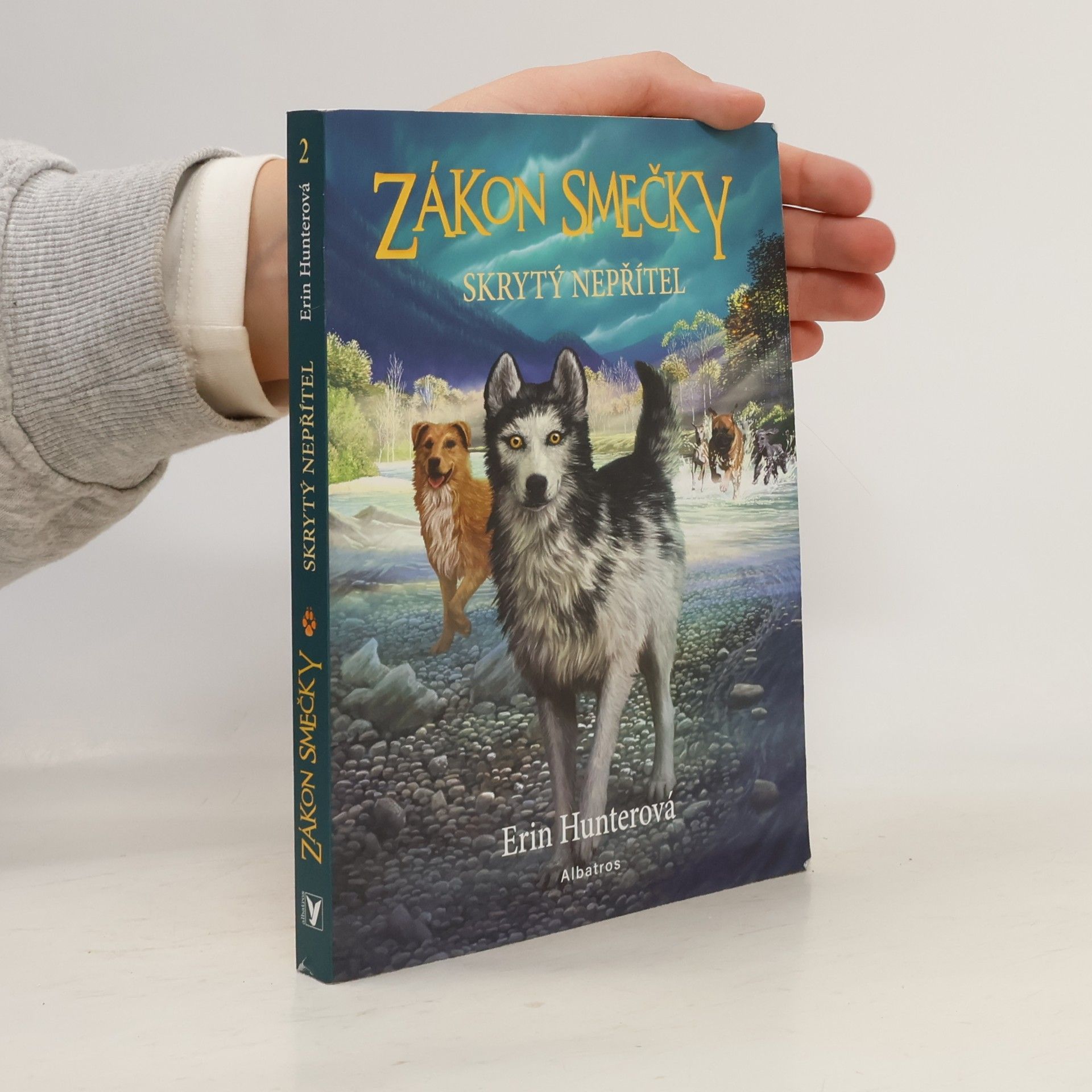 Erin Hunter Zákon smečky. Skrytý nepřítel