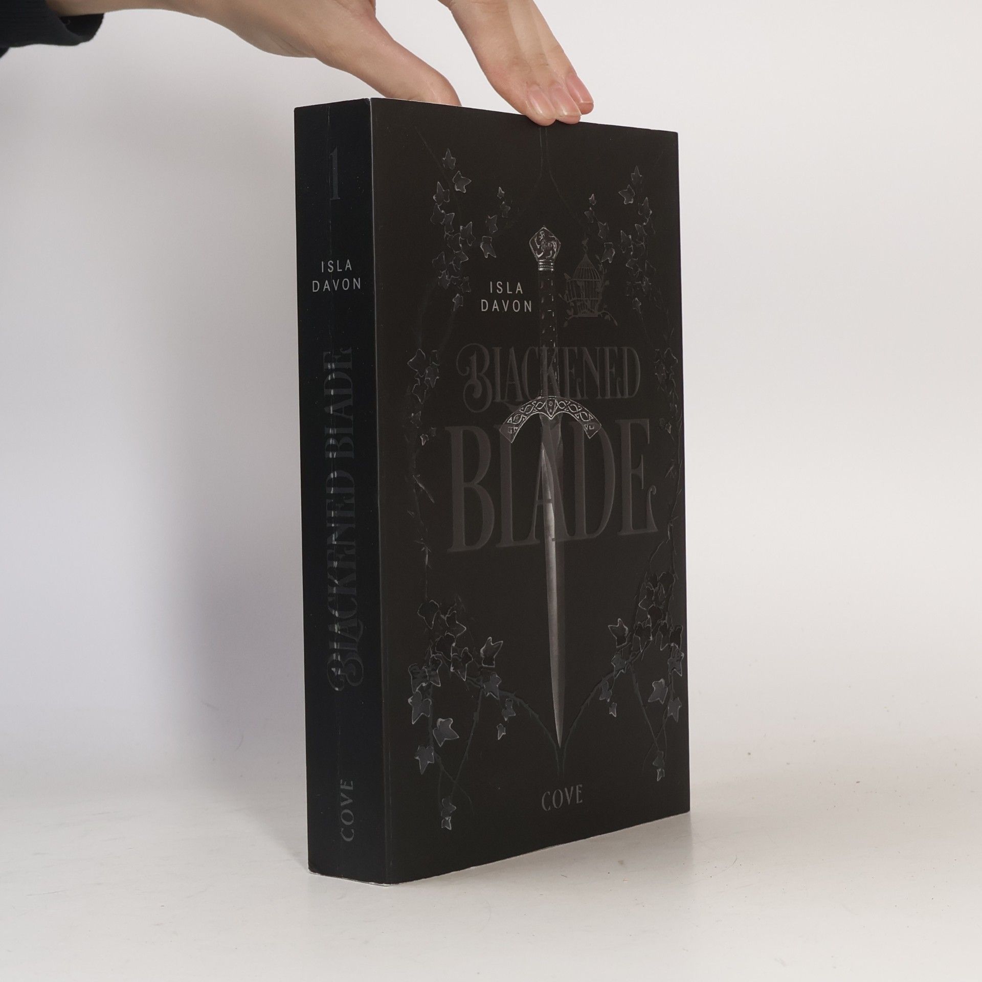 Isla Davon Blackened Blade 1: The Blackened Blade