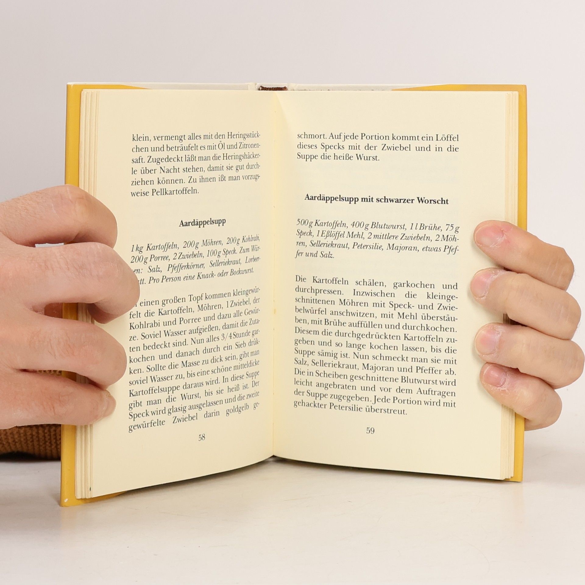Ingeborg Delling Holundersuppe und saure Schwamme: das kleine Kochbuch der Erzgebirger und Vogtländer