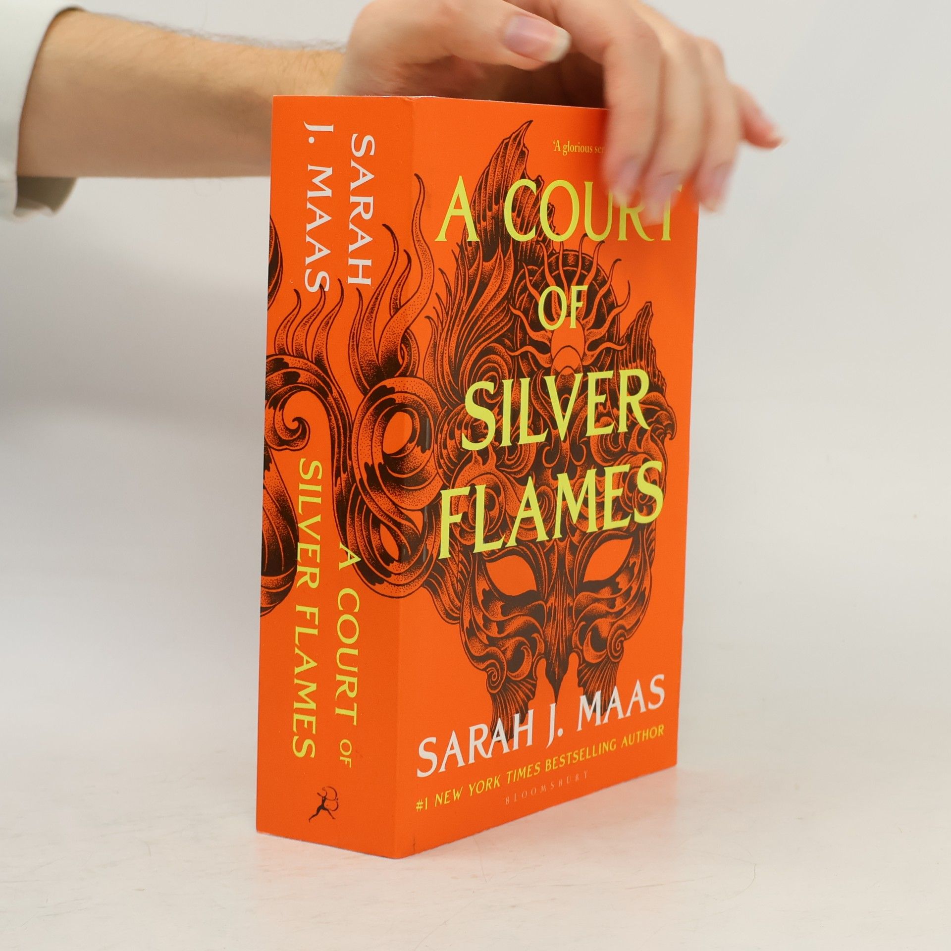 Sarah J. Maas A Court of Silver Flames