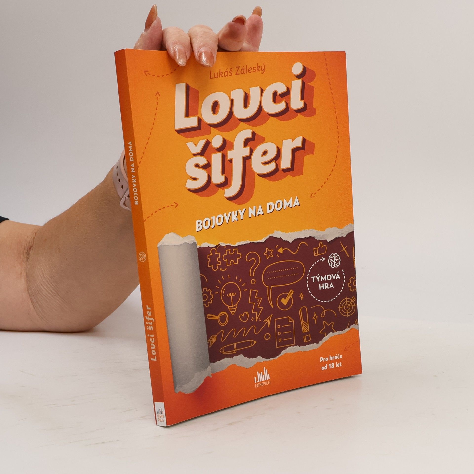 Lukáš Záleský Lovci šifer : bojovky na doma : týmová hra