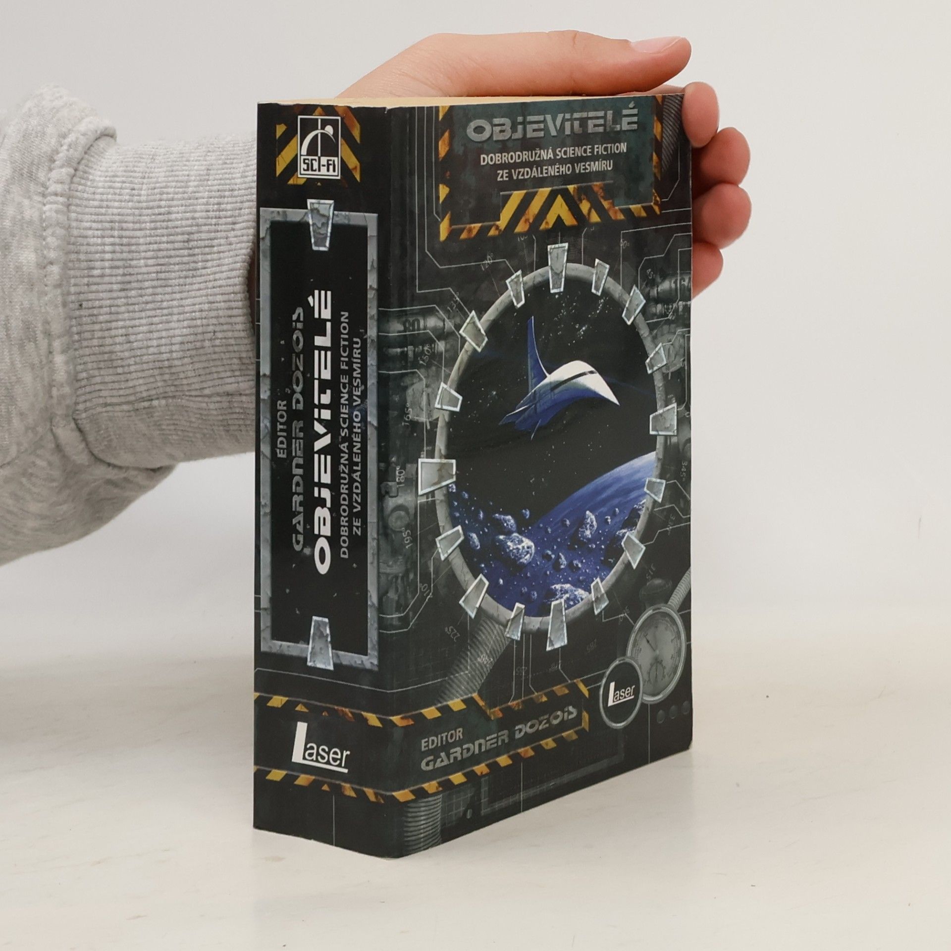 Gardner Dozois Objevitelé : dobrodružná science fiction ze vzdáleného vesmíru