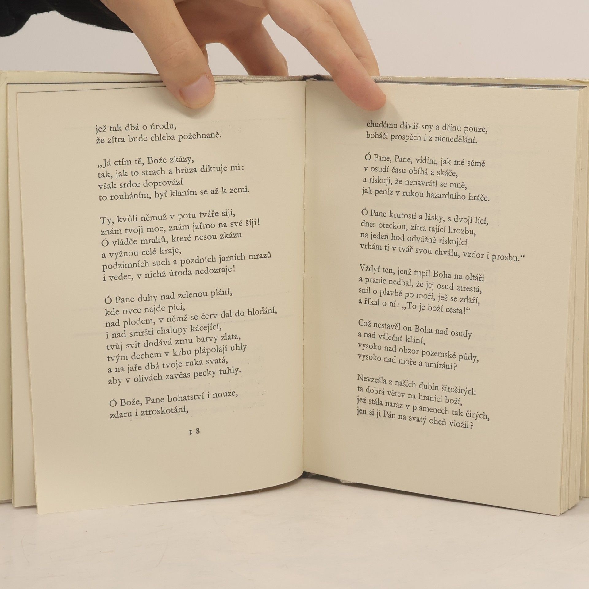 Lumír Čivrný Ty uvězněný strome. Španělská poezie XX. století
