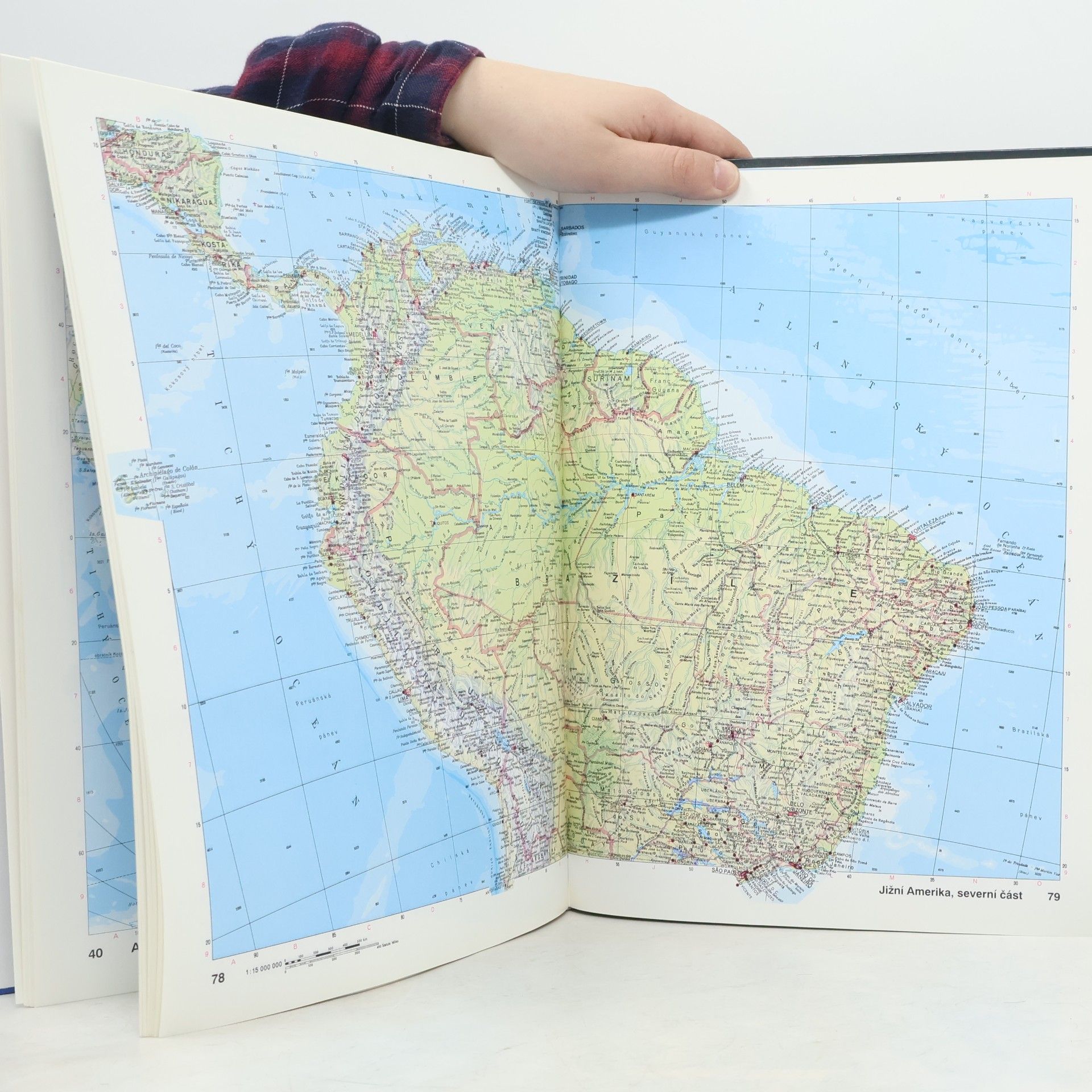 Helena Kholová Velký atlas světa