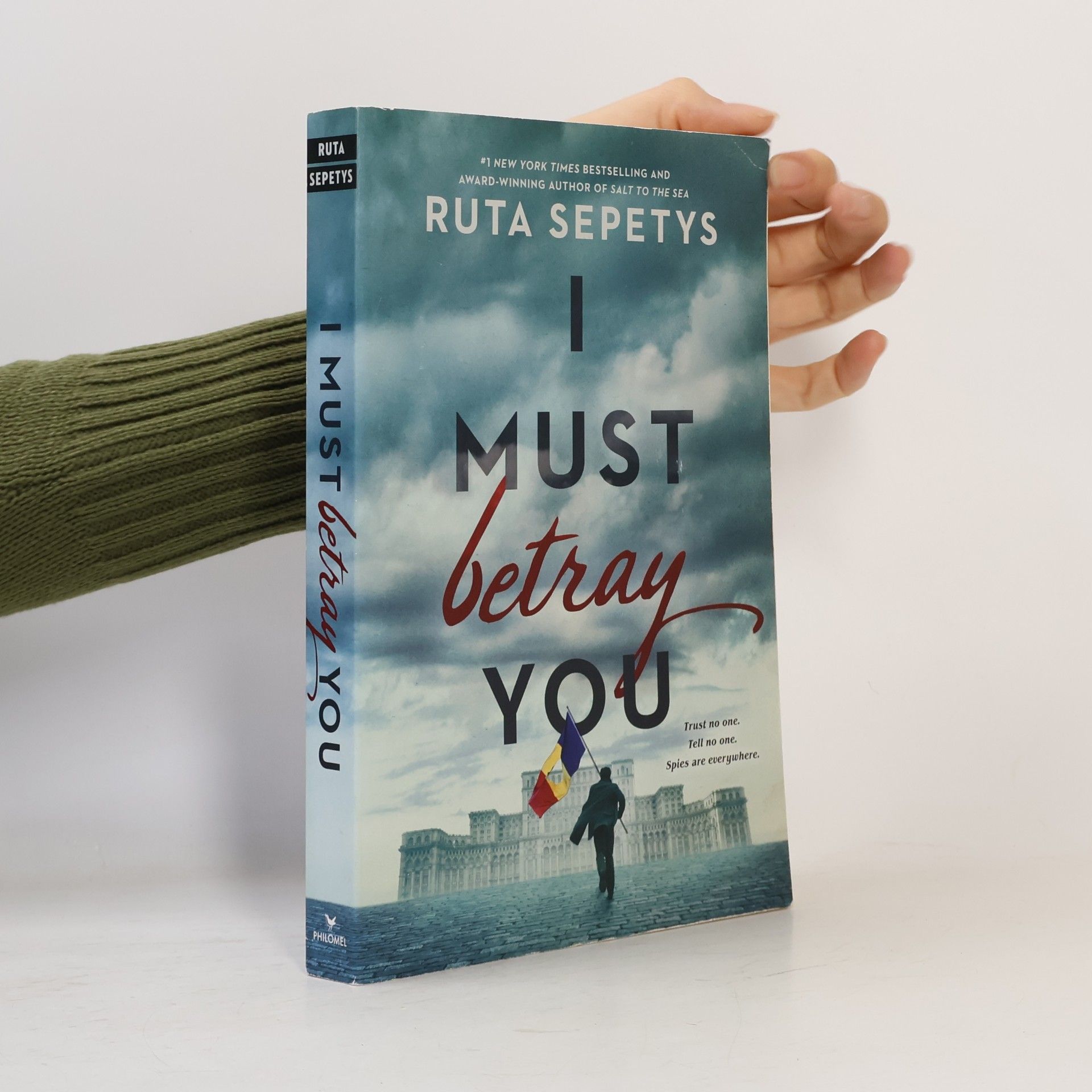Ruta Sepetys I Must Betray You