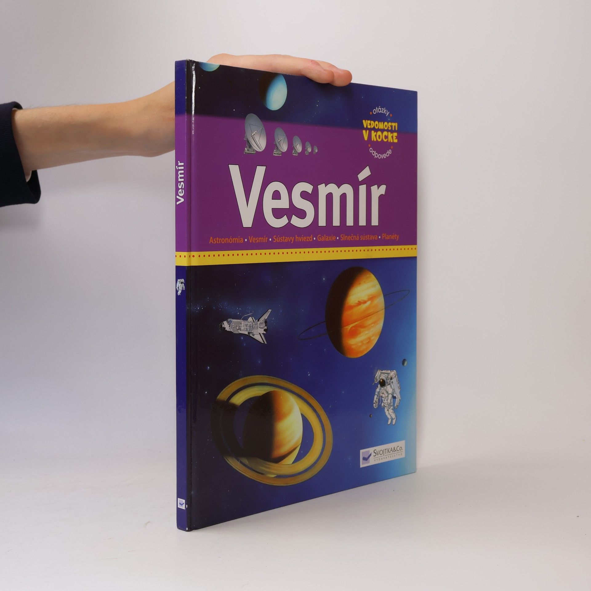 Collectif d'auteurs Vesmír