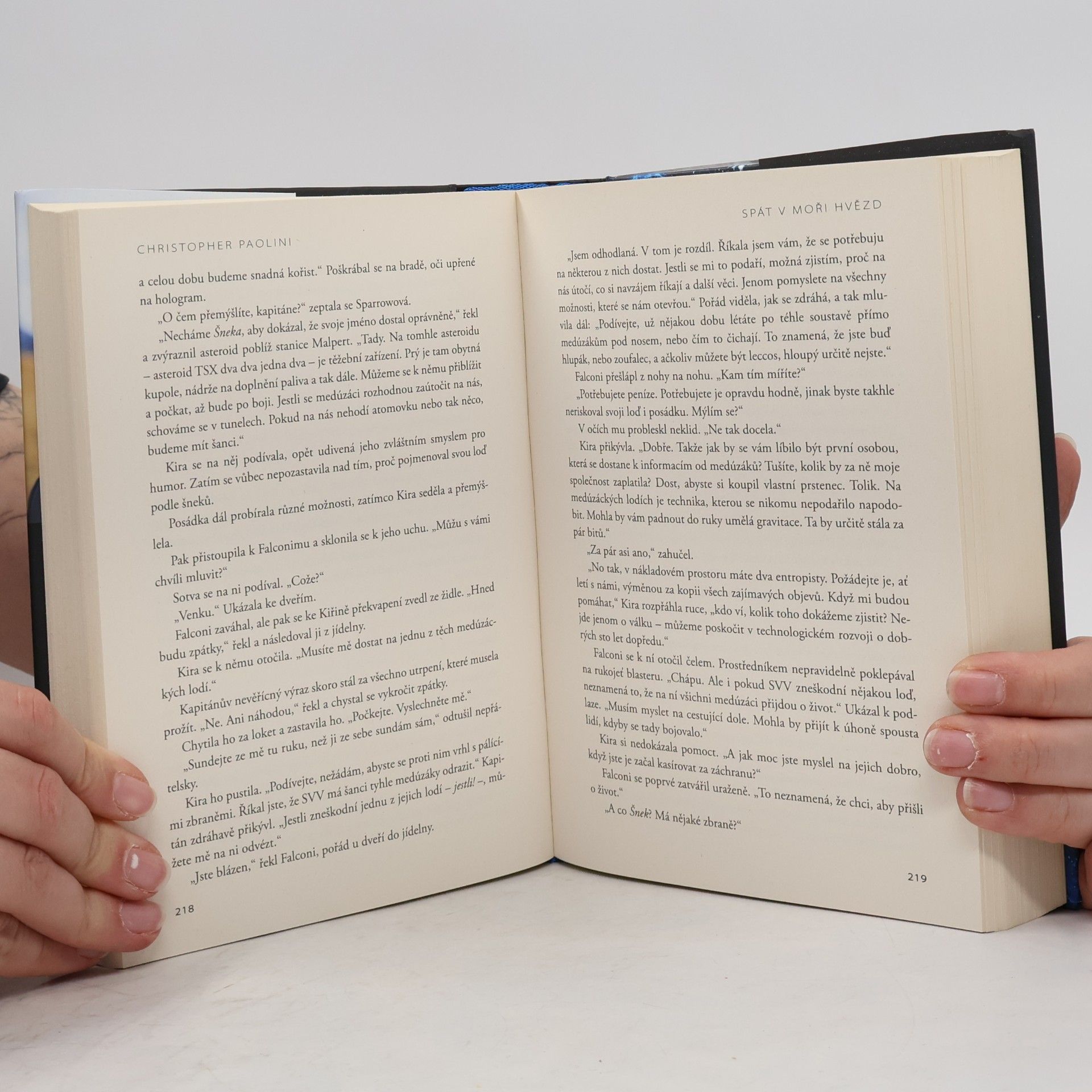 Christopher Paolini Spát v moři hvězd