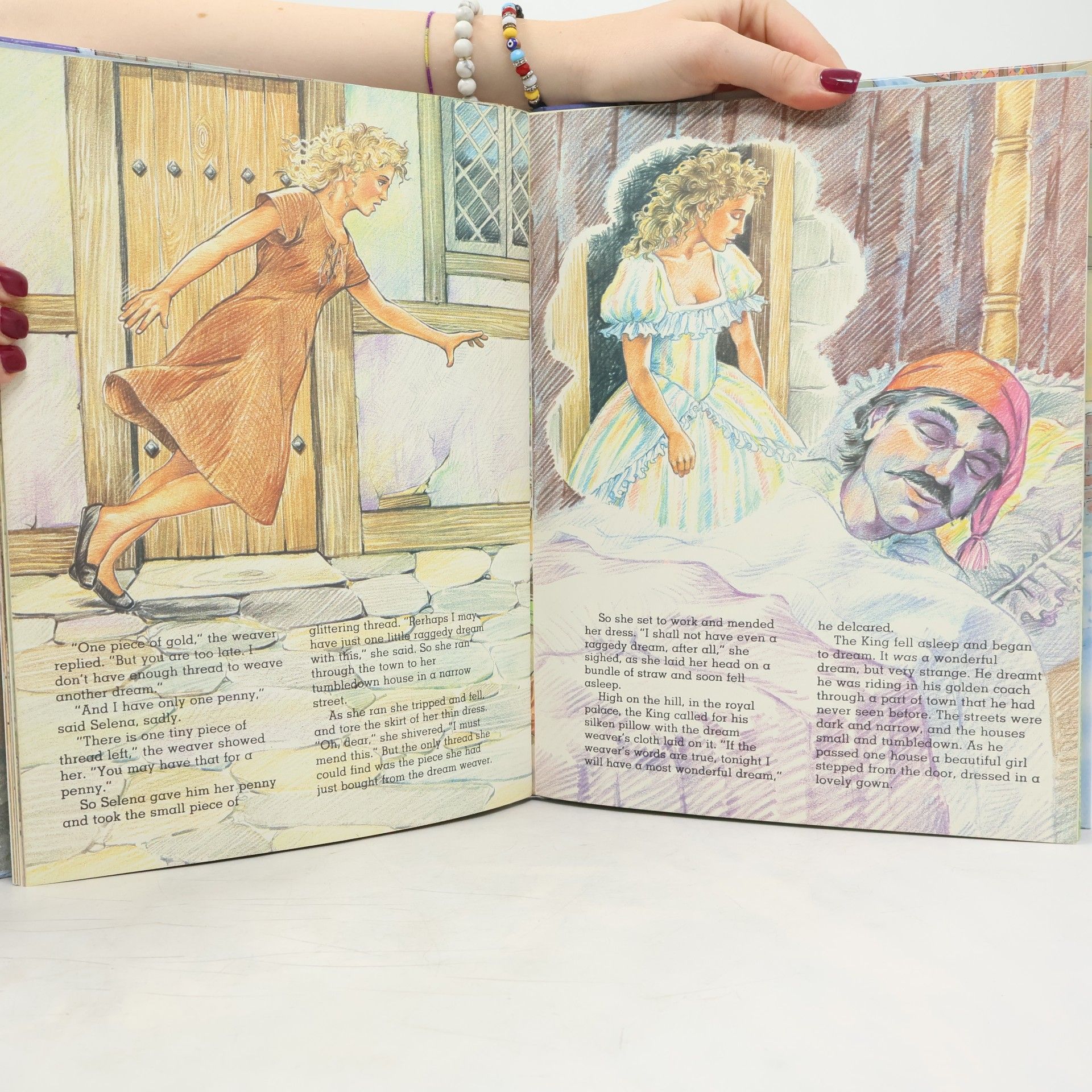 Beryl Johnston A Treasury of Christmas tales