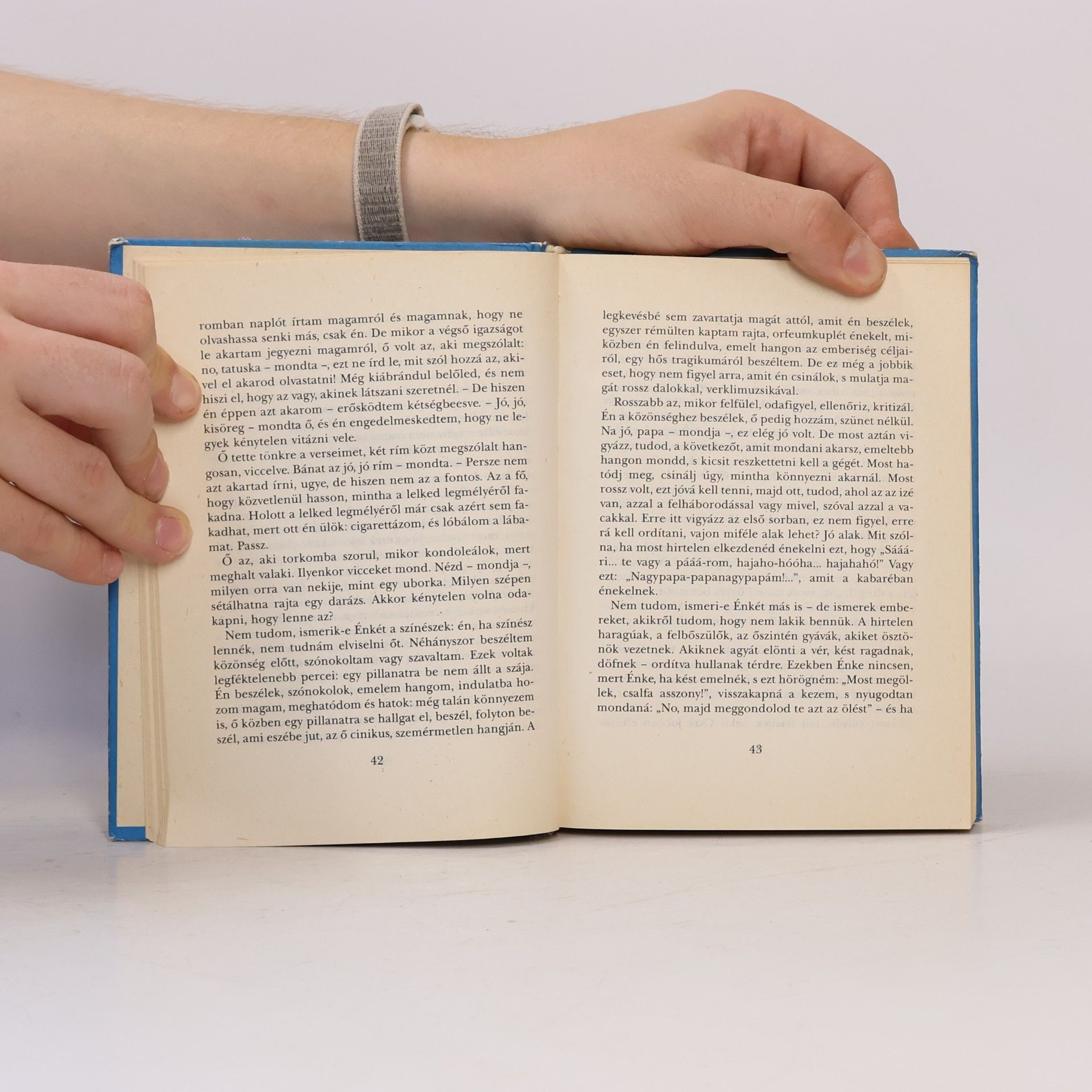 Various authors Százszorszép