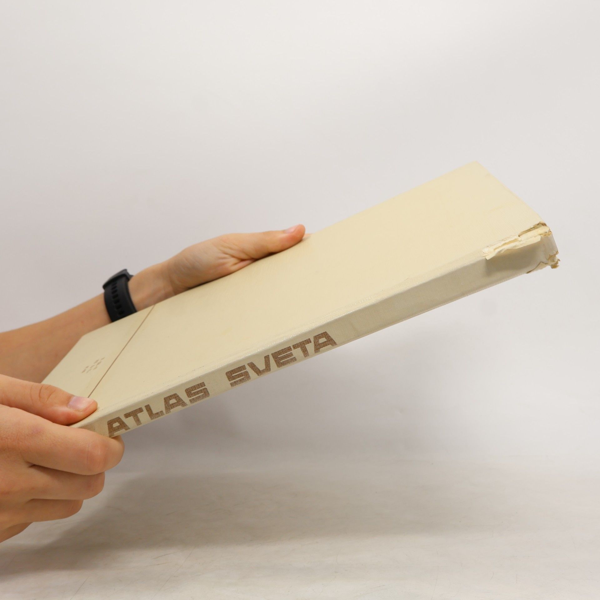 Various authors Atlas sveta